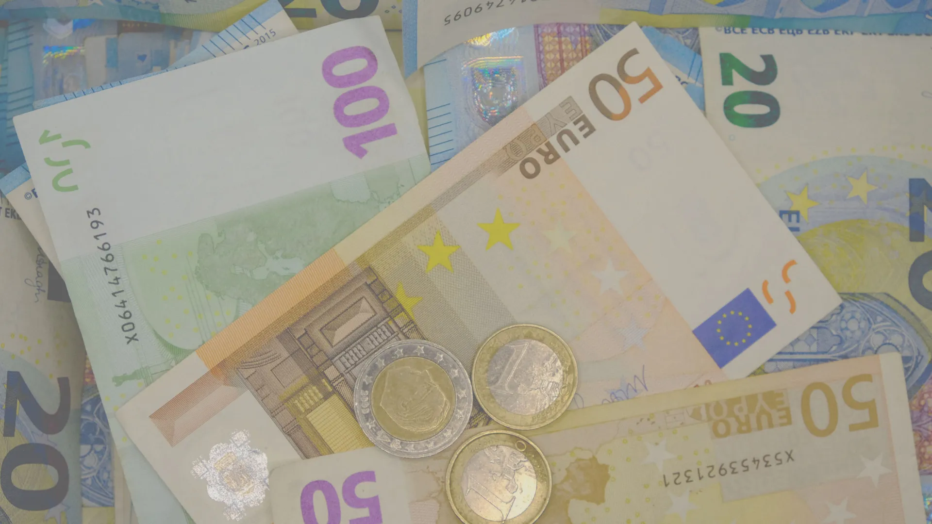 Juros da dívida de Portugal sobem a dois, a cinco e a 10 anos