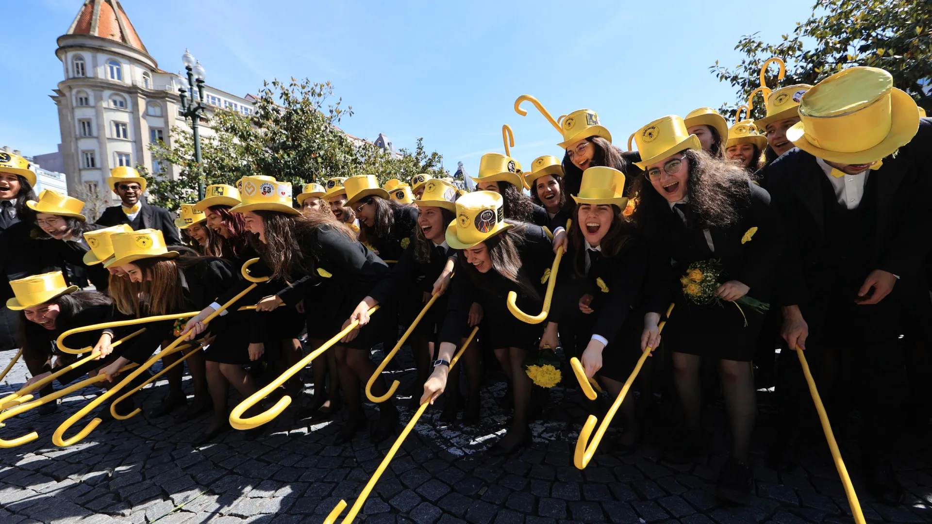 
                    Mulheres são maioria e reforçam liderança, mas persistem desigualdades
                