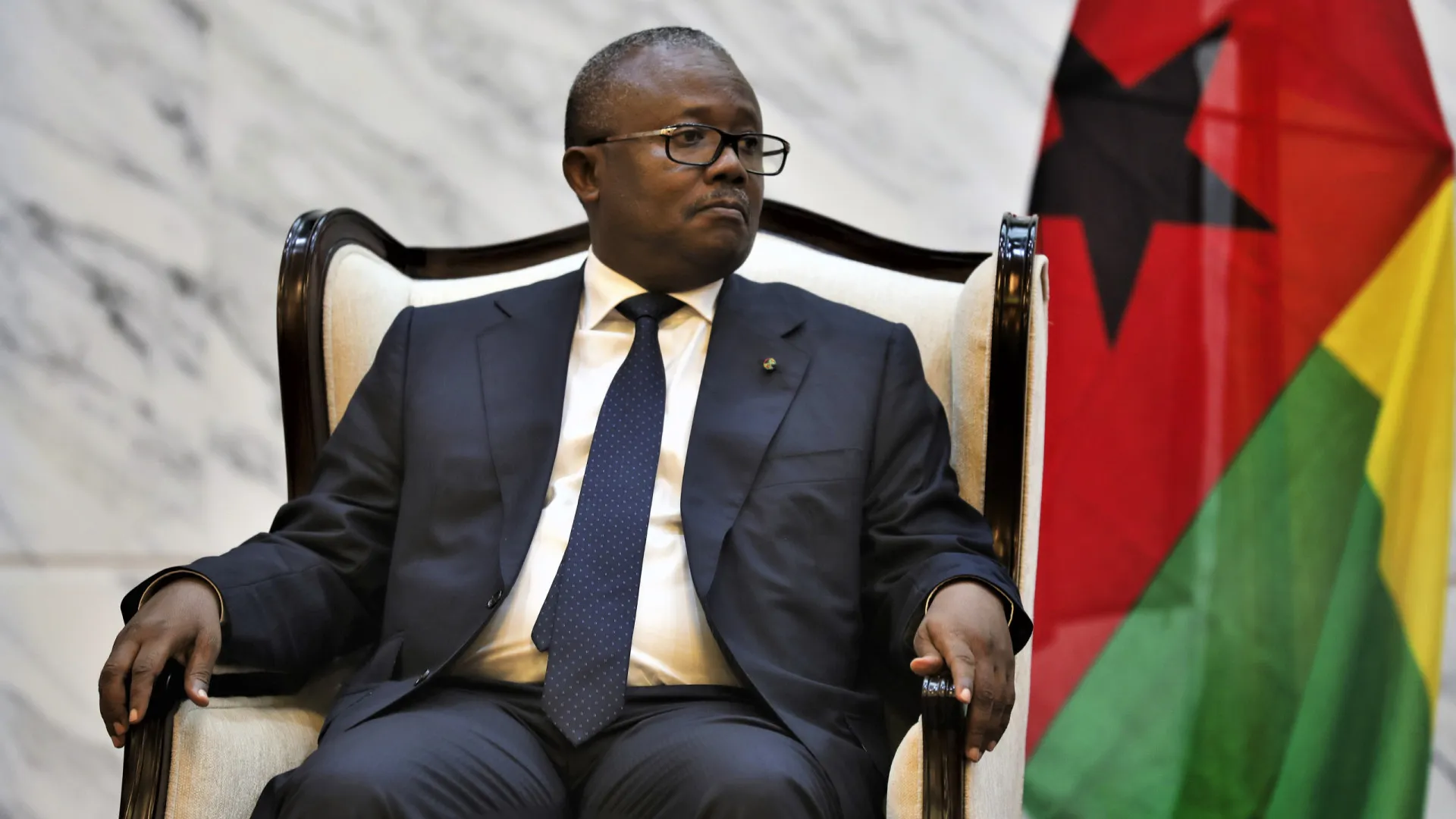 
                    Eleições/Guiné-Bissau: Candidatura de Embaló diz que não haverá 2.ª volta
                