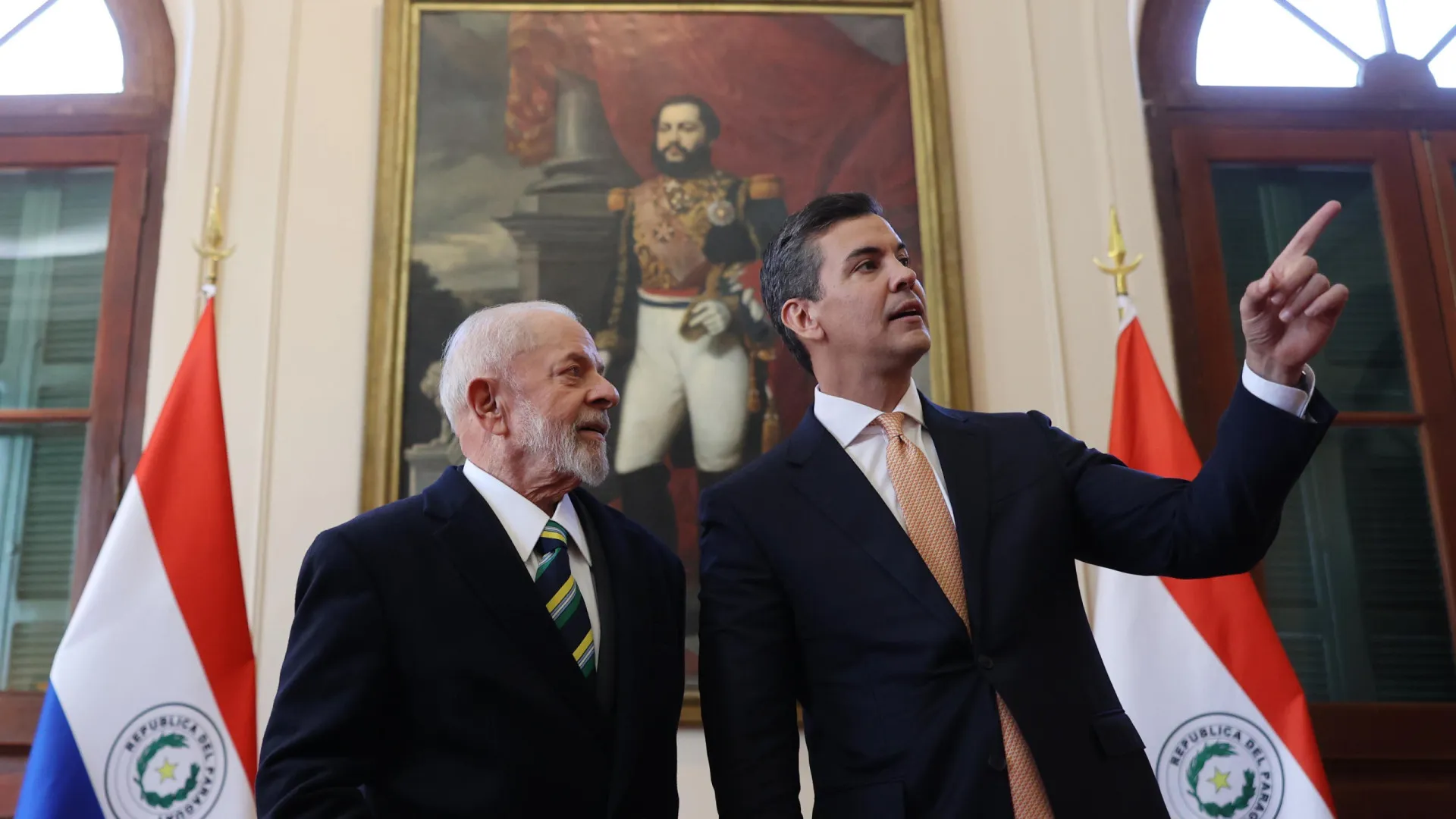 
                    Lula e Peña acordam avançar nas negociações sobre hidroelétrica de Itaipu
                