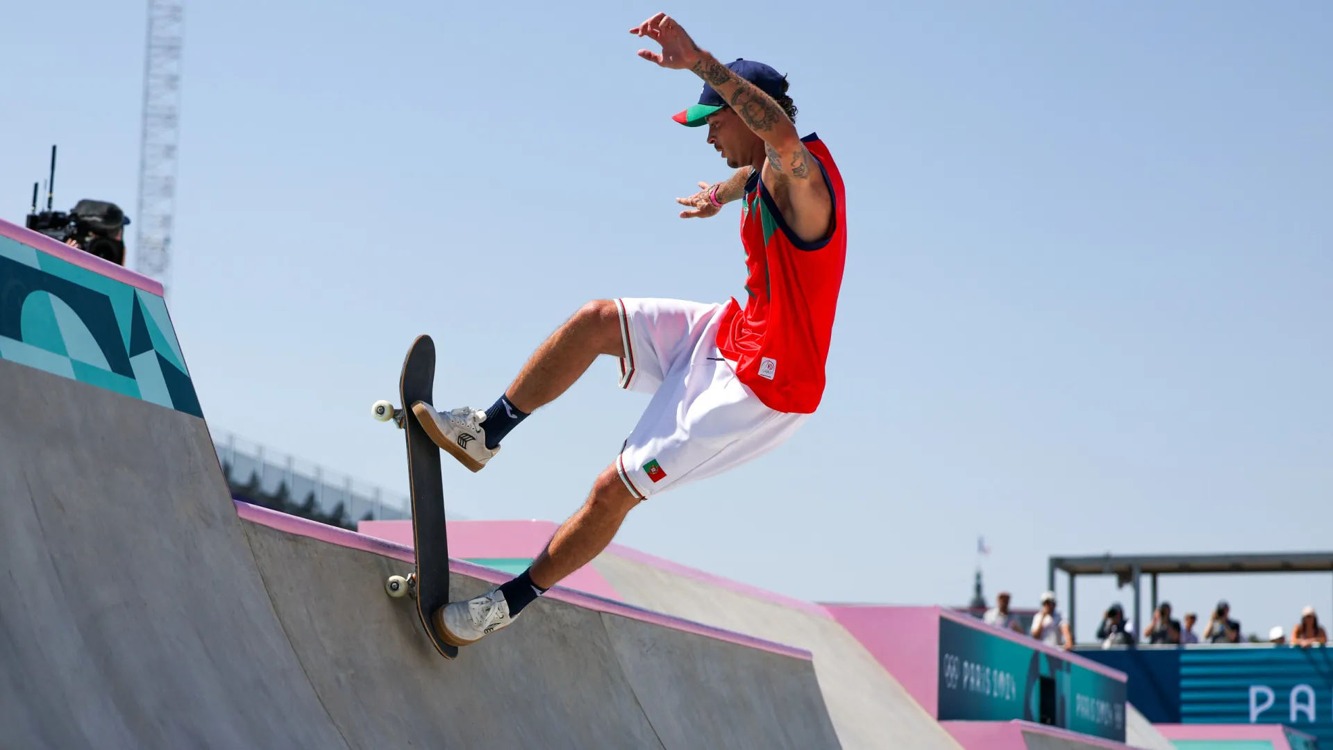 
                    Skate português fora dos quartos da Taça do Mundo de street no Japão
                