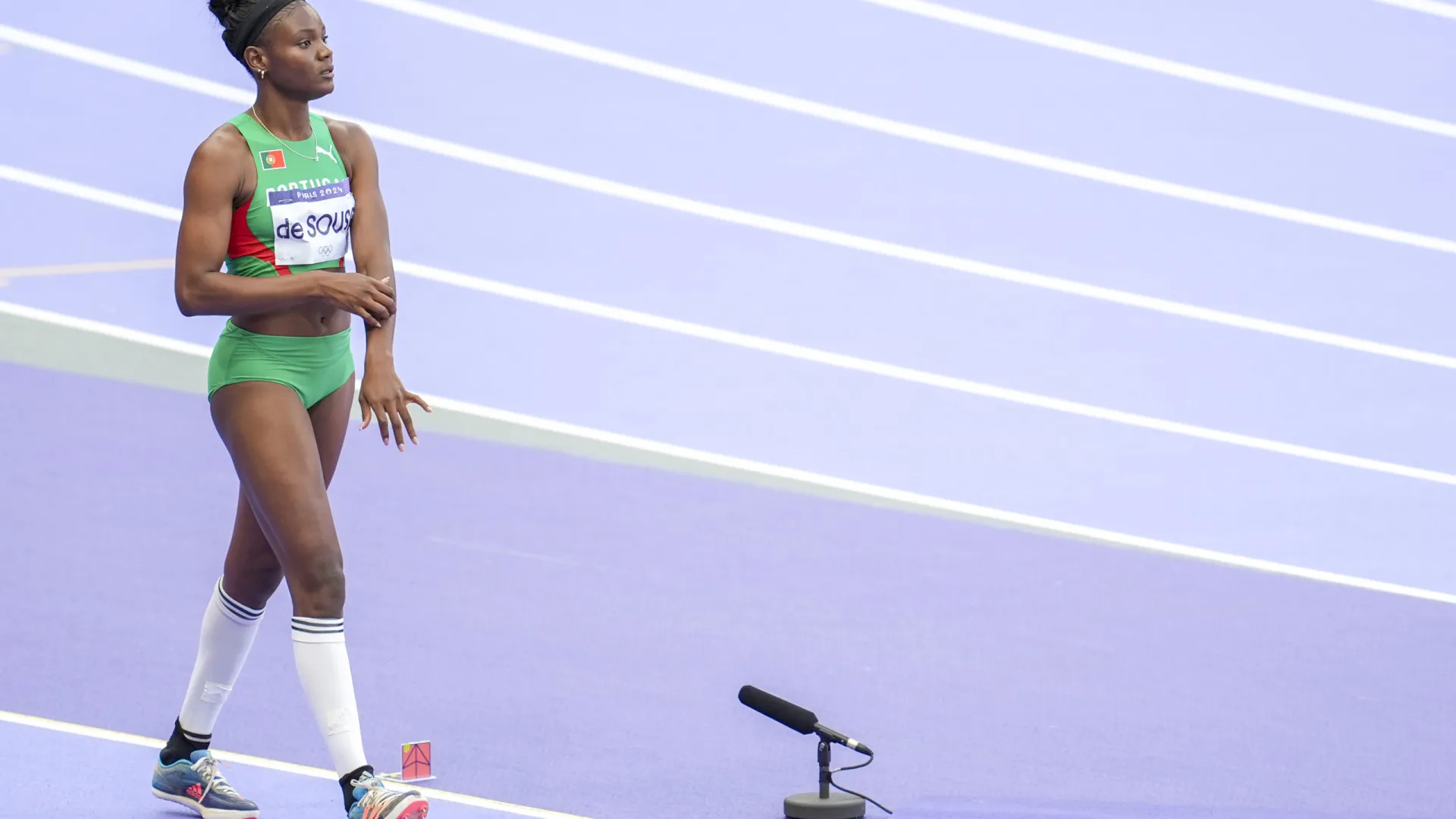 
                    Agate Sousa é sexta no salto em comprimento dos Campeonatos do Mundo
                