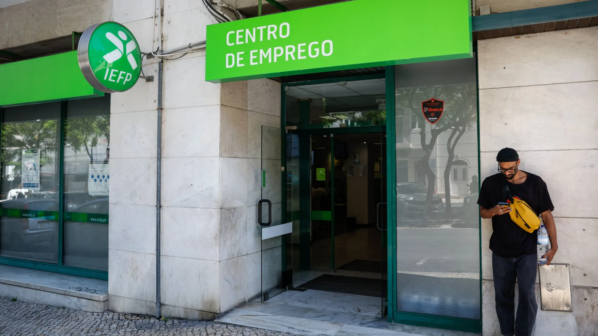 Desempregados jovens poderão acumular até 35% do subsídio com salário