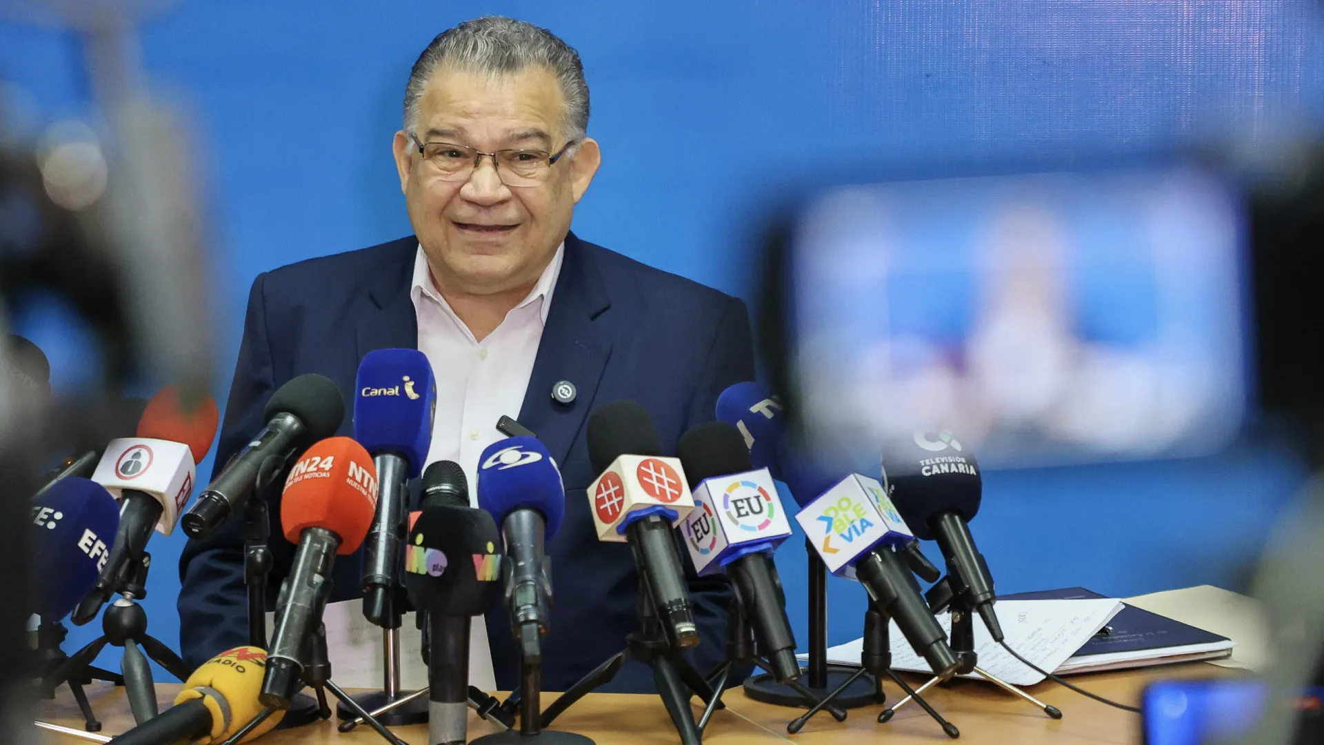 Ex-candidato à presidência venezuelana entre primeiros opositores libertados