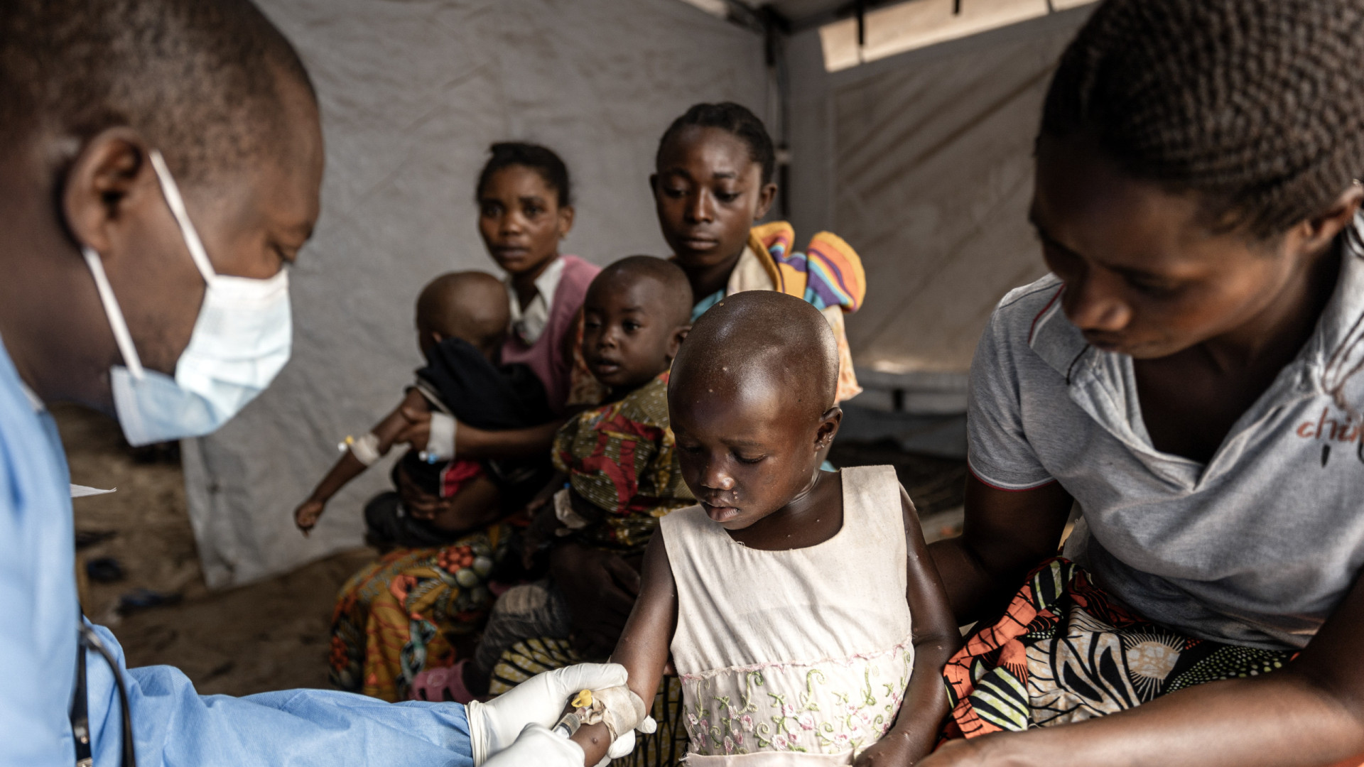Moçambique aposta na testagem local para conter surto de mpox
