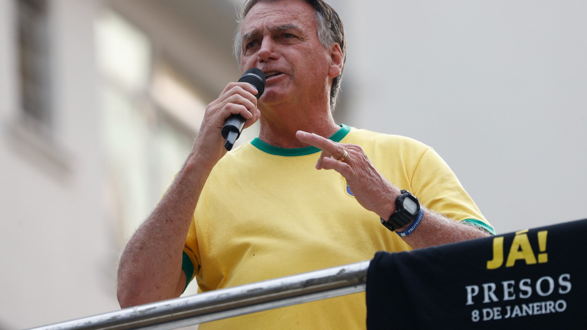 Bolsonaro chama 