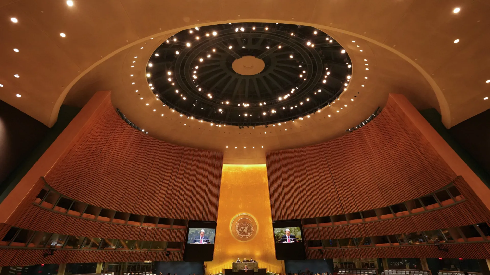 
                    Assembleia-geral da ONU quer renovar compromisso global pelas pessoas
                
