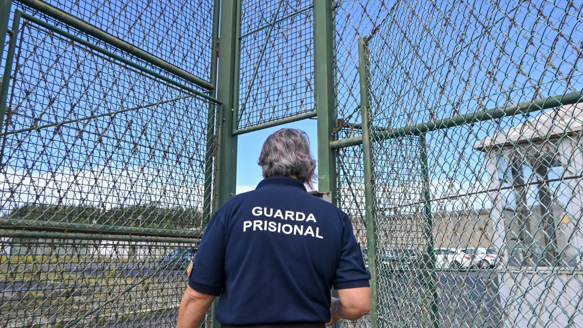 
                    Adesão a greve dos guardas prisionais iniciada hoje ronda os 60%
                