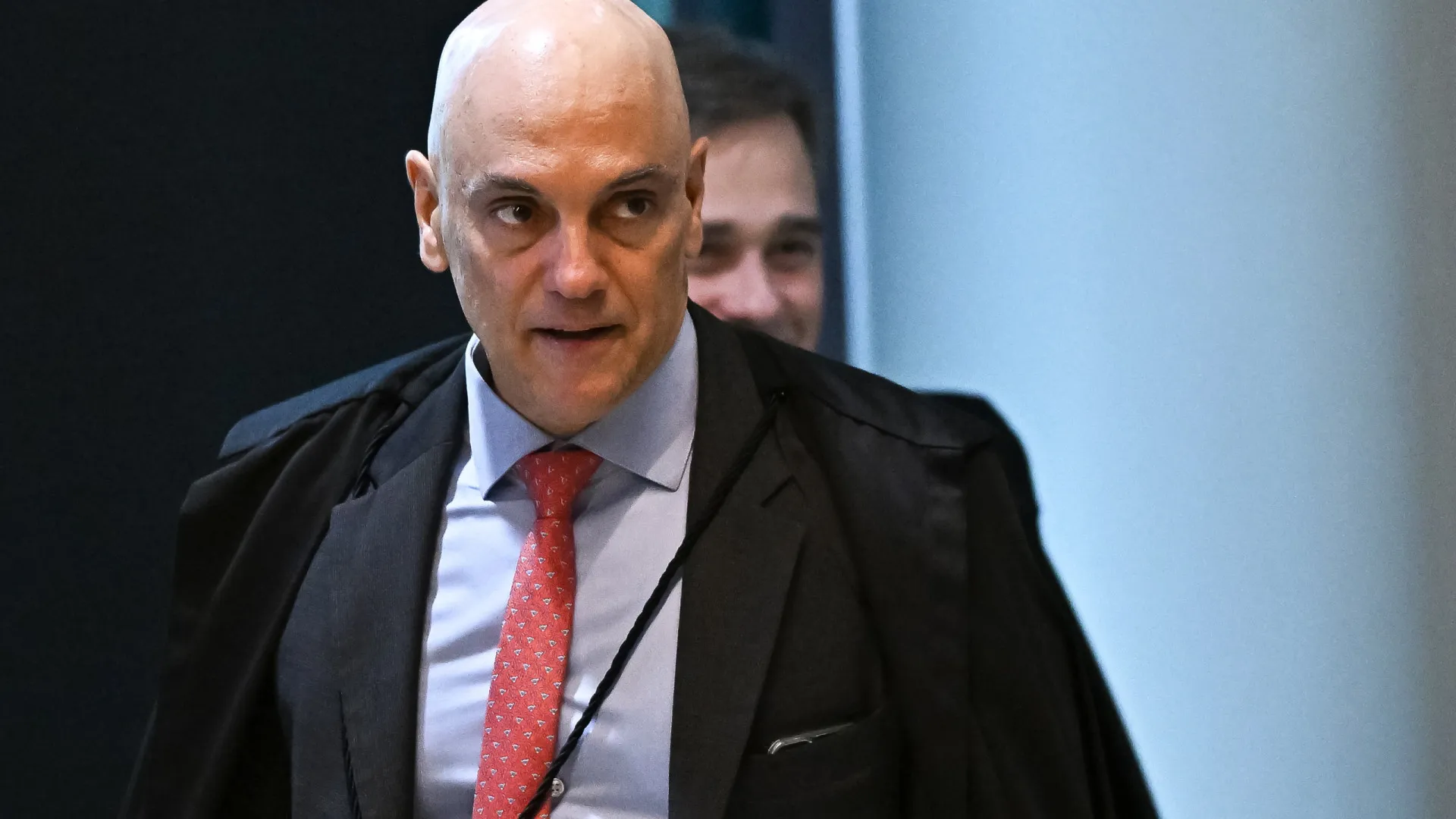 
                    Supremo brasileiro condena mais cinco envolvidos na tentativa de golpe de Estado
                