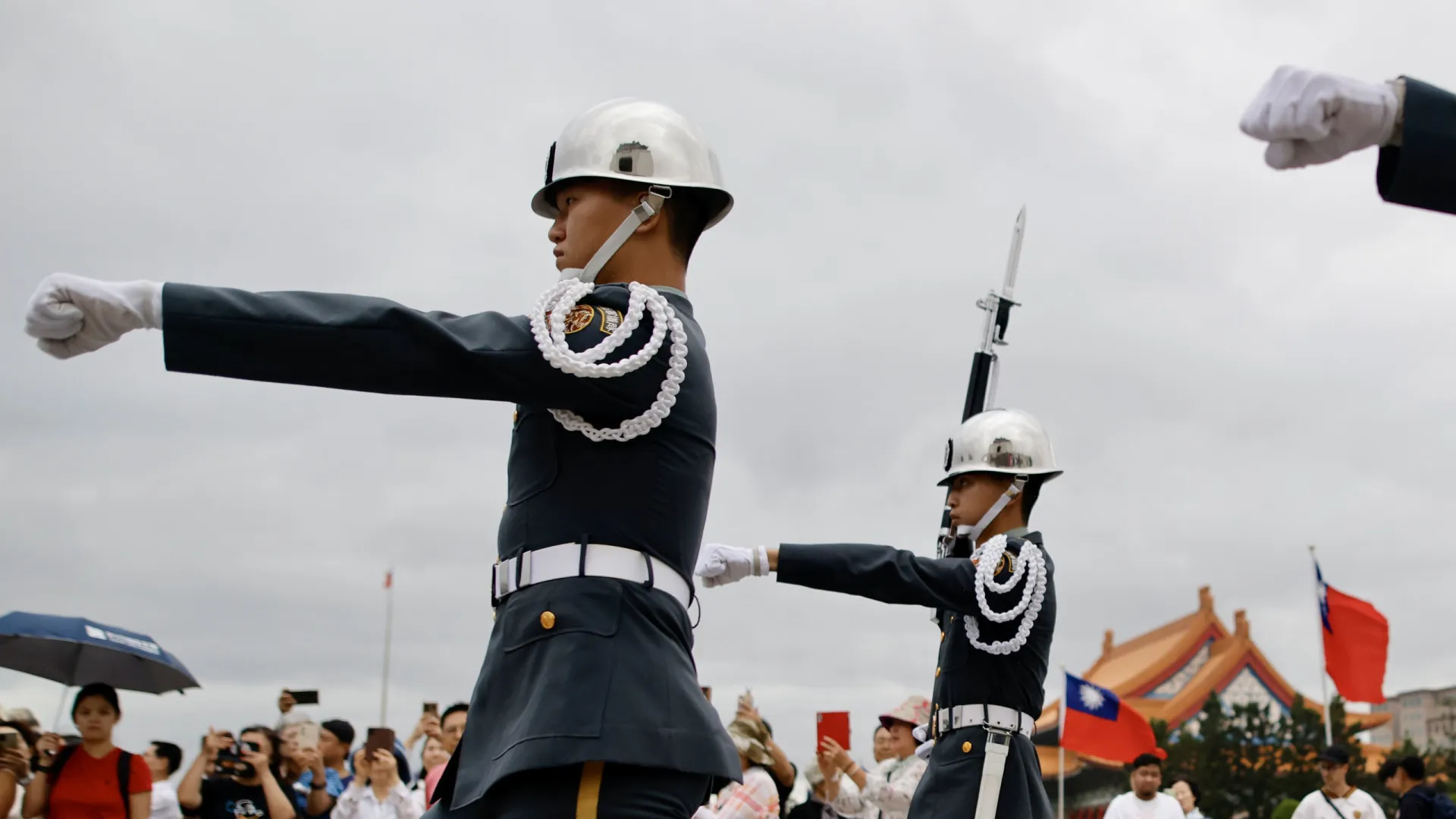 
                    Taiwan condena manobras chinesas e acusa Pequim de escalar tensão
                