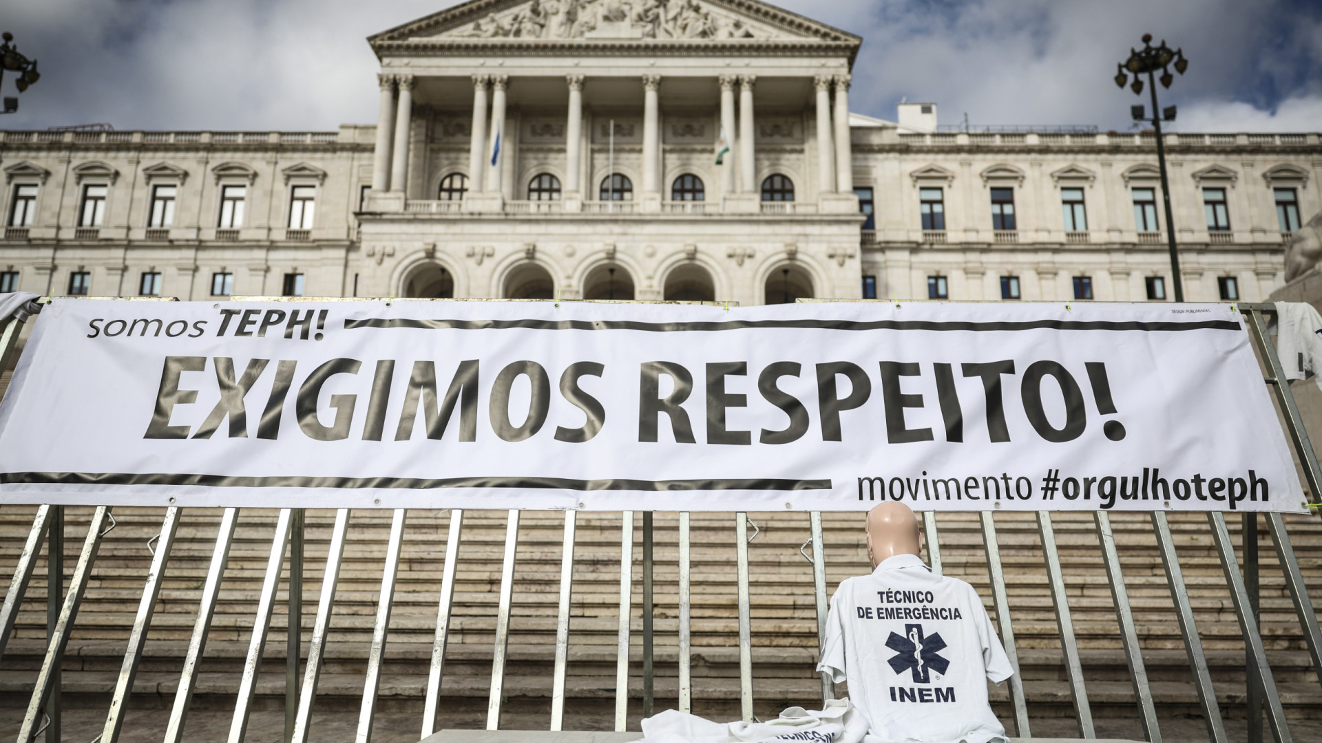 Técnicos de emergência esperam entendimento com tutela para suspender greve