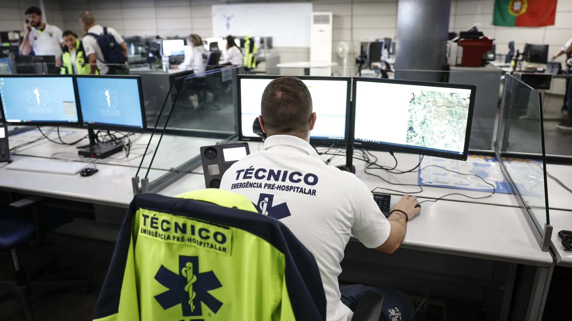 
                    Técnicos de Emergência Pré-Hospitalar associam-se à greve geral
                