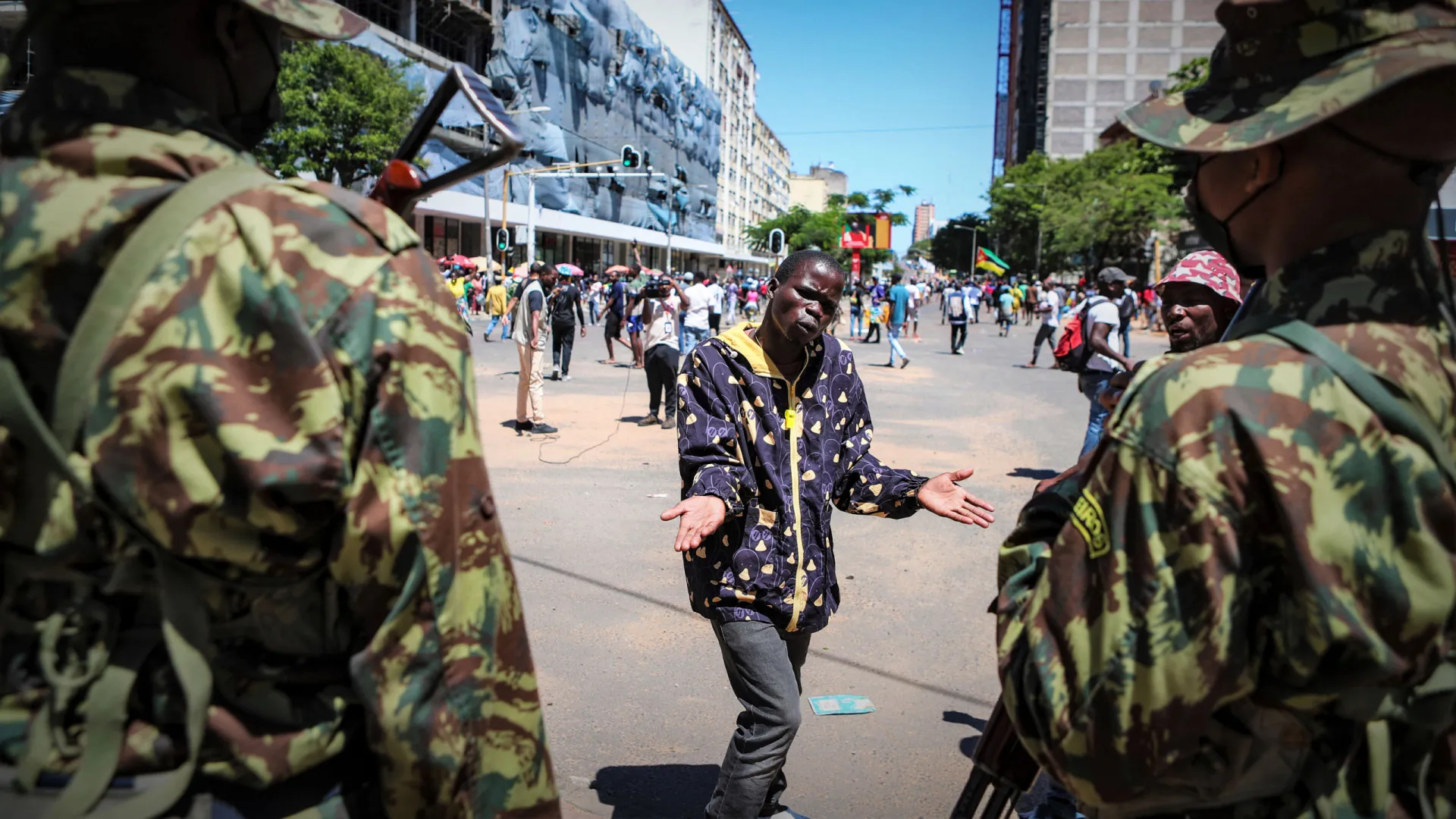 
                    Mais de 12 mil moçambicanos desempregados nos protestos sem indemnização
                
