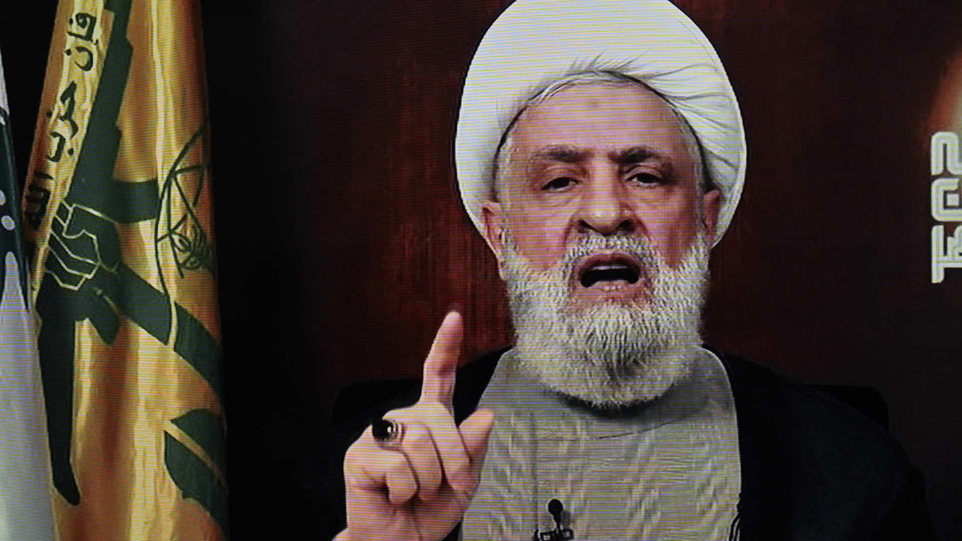 Líder do Hezbollah rejeita depor armas e admite 