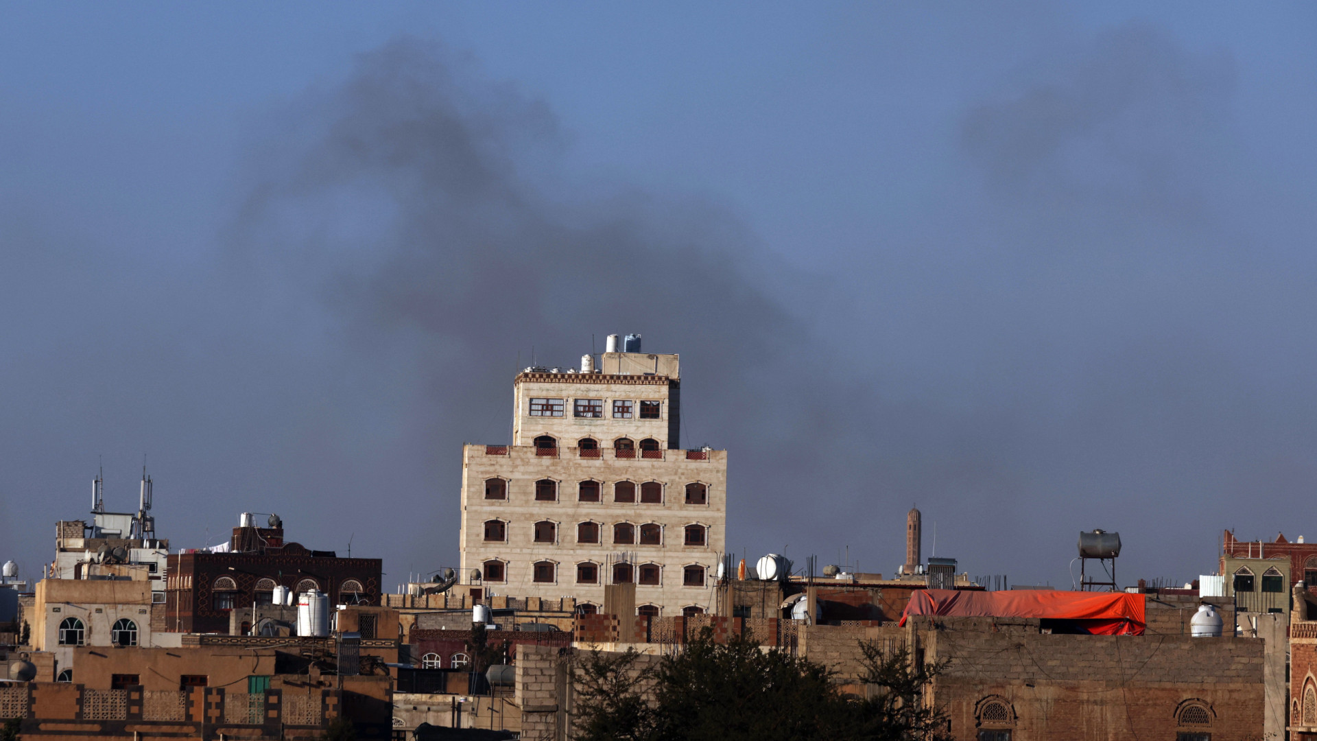 Israel interceta míssil do Iémen após ataques contra Huthis