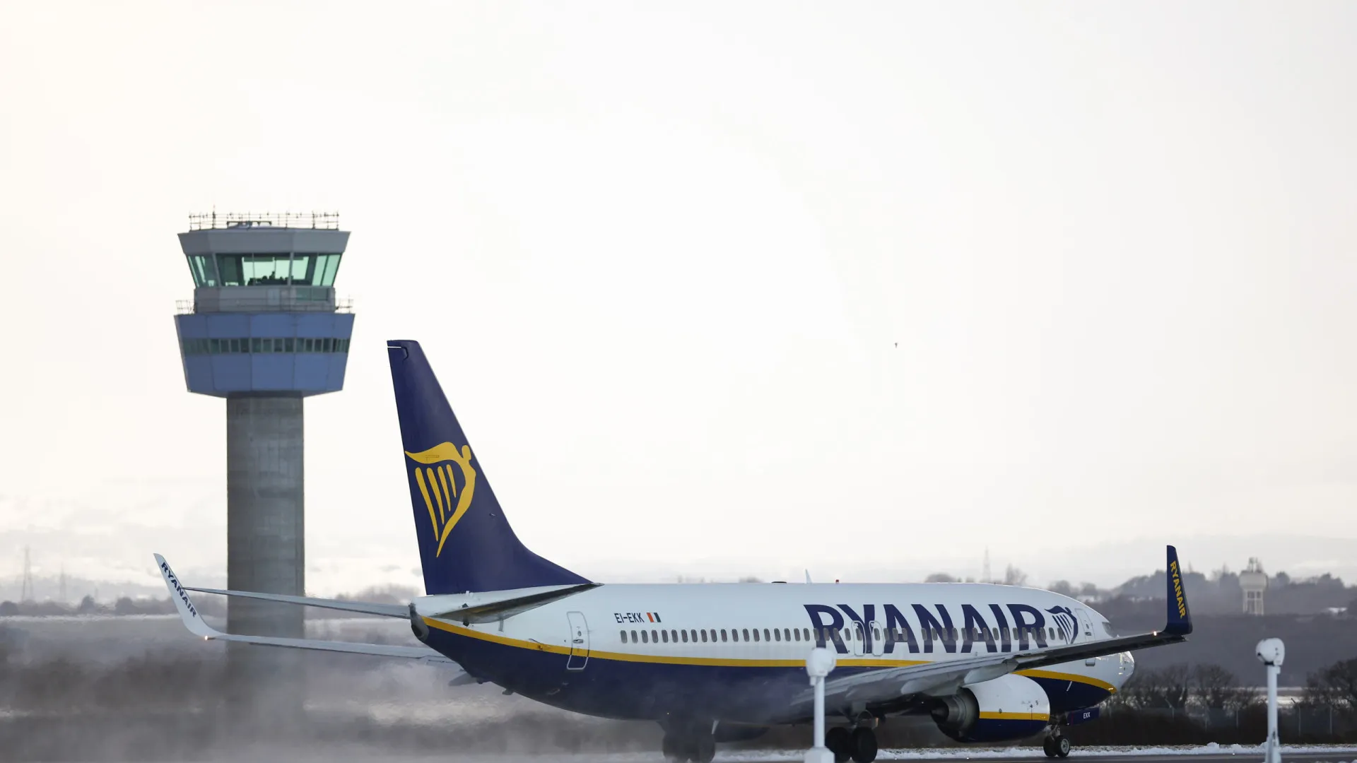 Ryanair diz que 1.º dia de cartões digitais está a ser "grande sucesso"