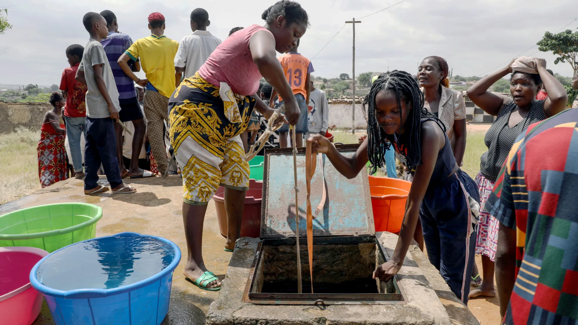 
                    Moçambique. Ministro responsabiliza saneamento por reduzir a cólera
                