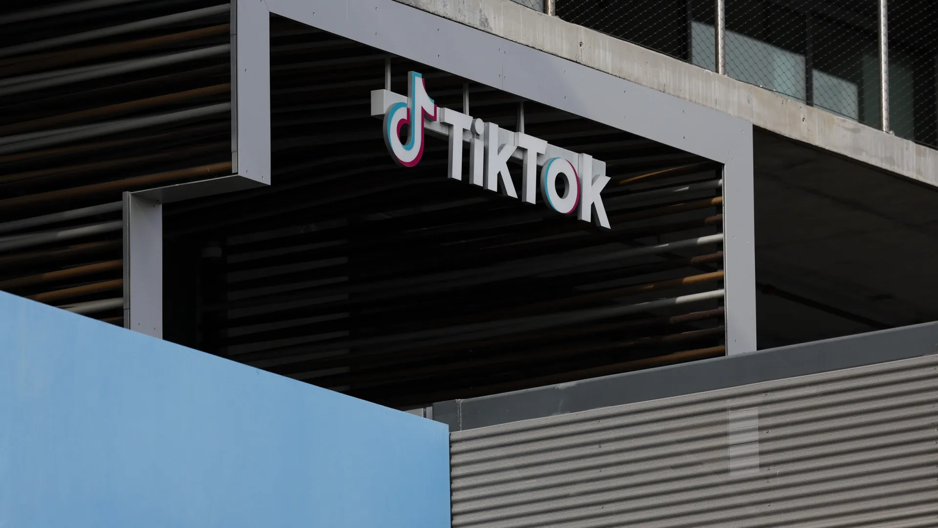 EUA e China chegam a acordo para que TikTok passe a ter novo dono