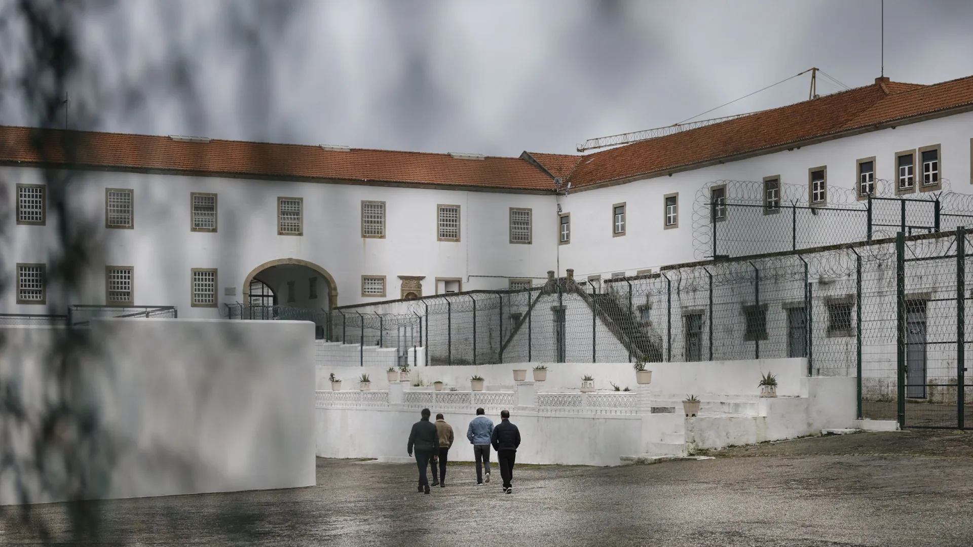 
                    Reorganização das prisões vai permitir criar 630 vagas este ano
                