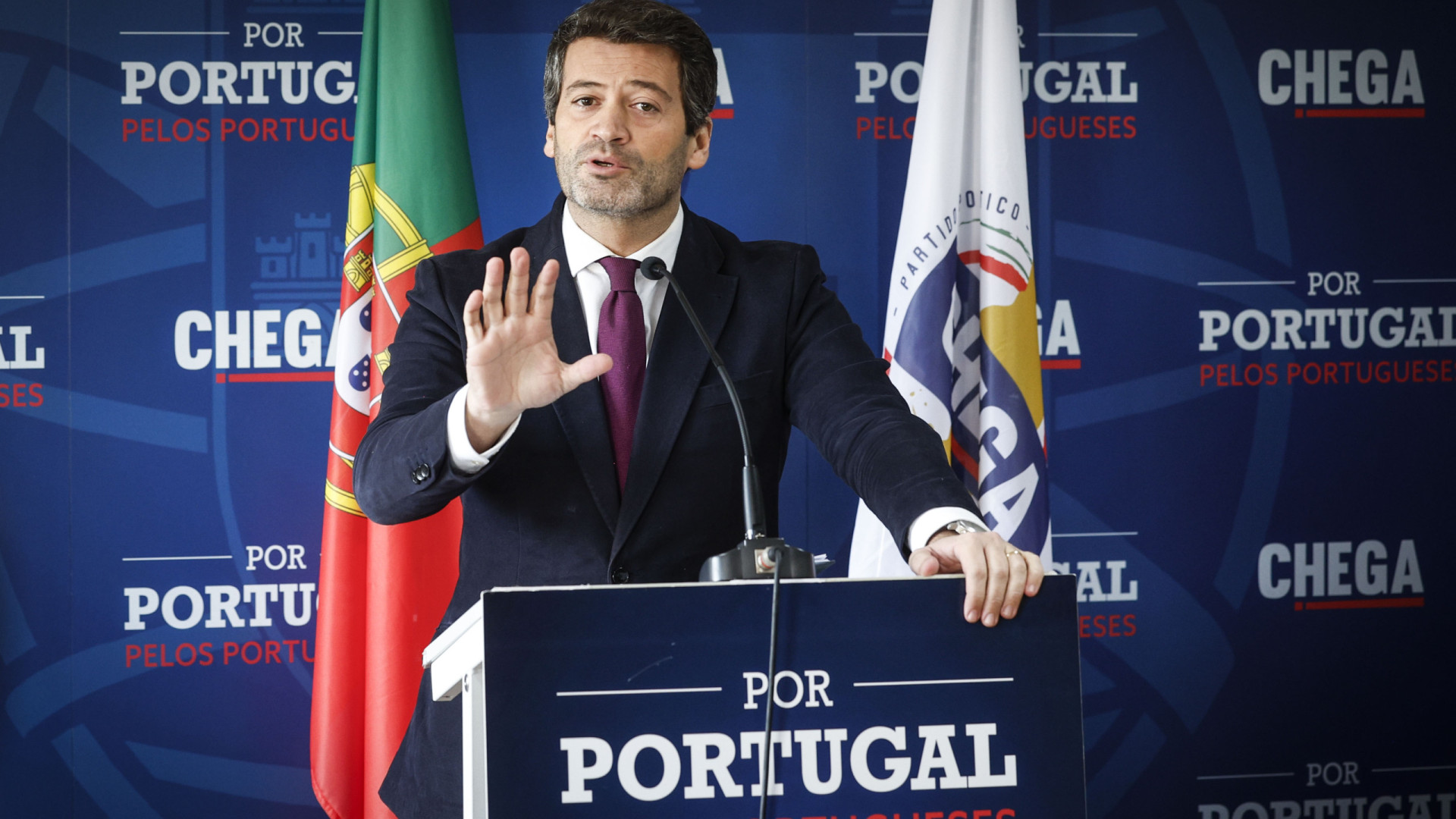 Chega anuncia que votará contra eventual moção de confiança ao Governo