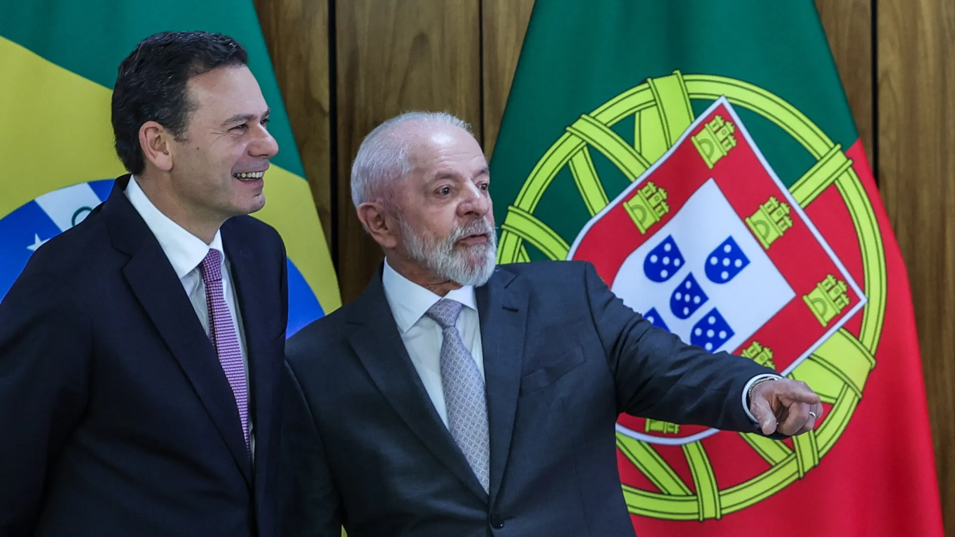 
                    Montenegro confirma: Convidou Lula para visitar Portugal em abril
                