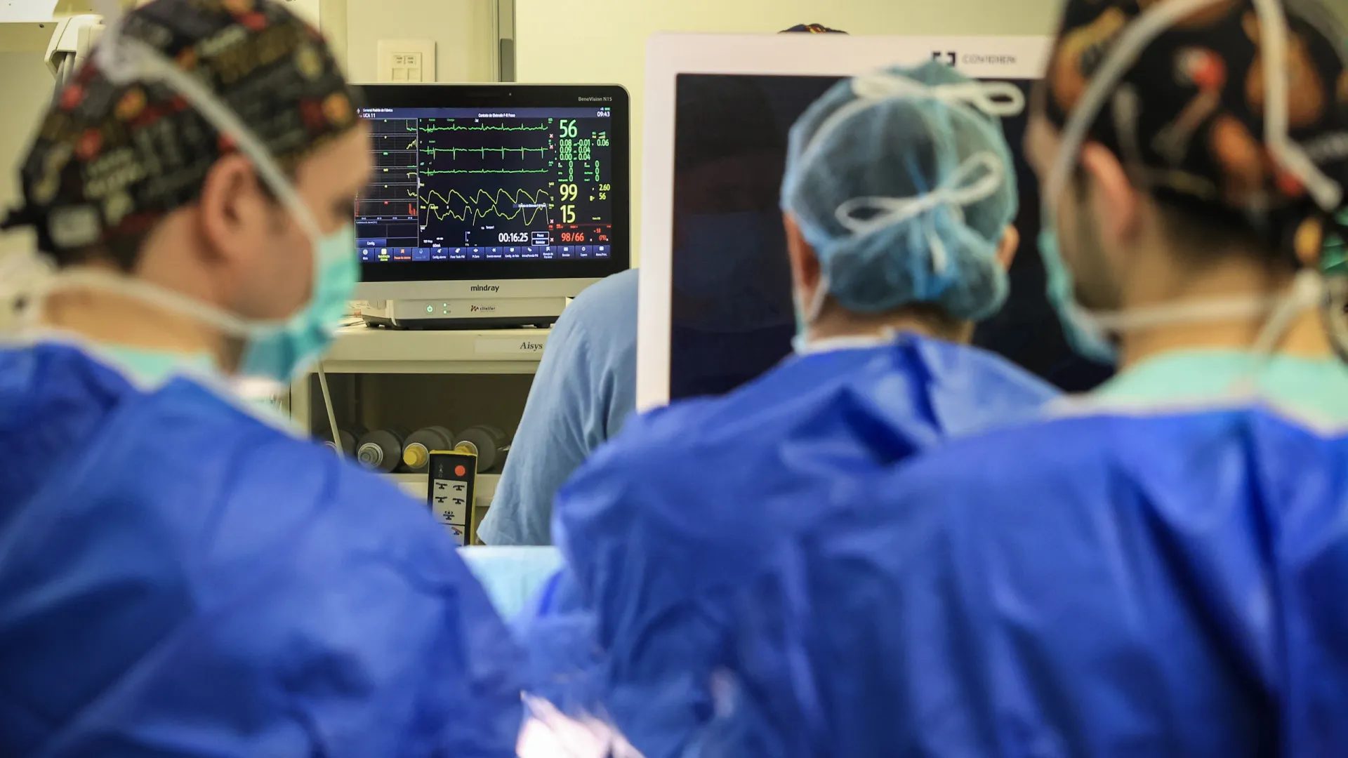 
                    Satisfação e estabilidade são chave para reter médicos no SNS, diz estudo
                