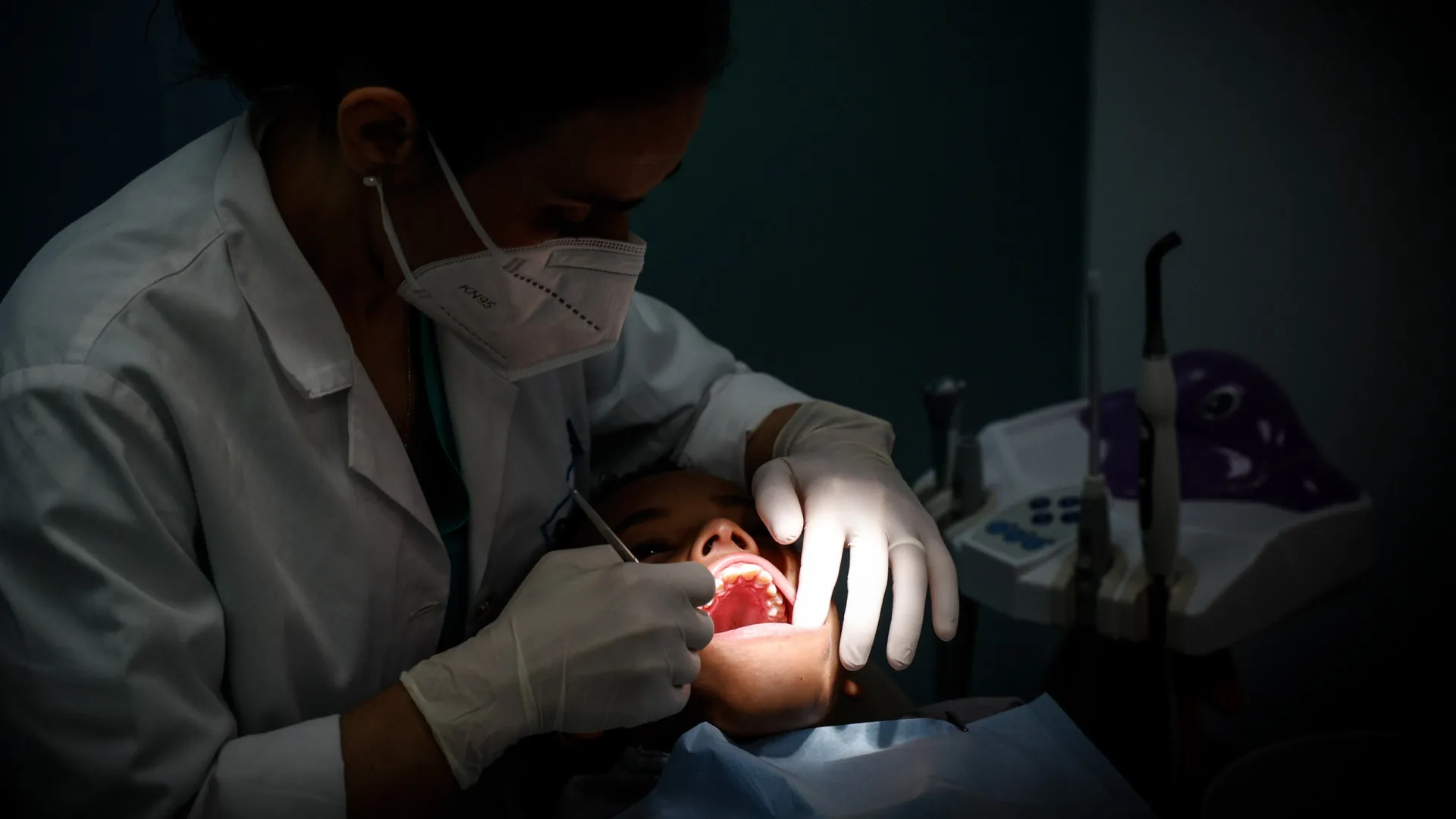 
                    Novo programa de saúde oral cria cheque-prótese e reforça acesso no SNS
                