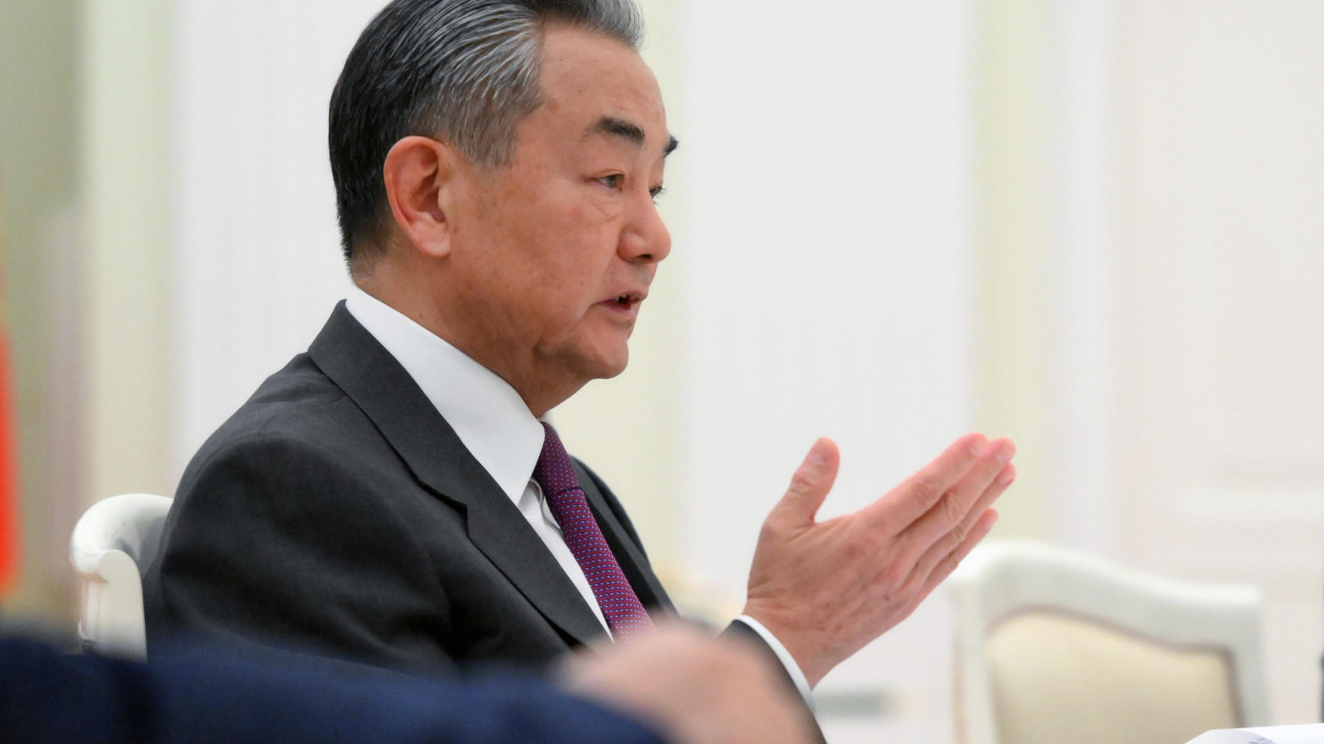 China reitera oferta para mediar crise entre Índia e Paquistão