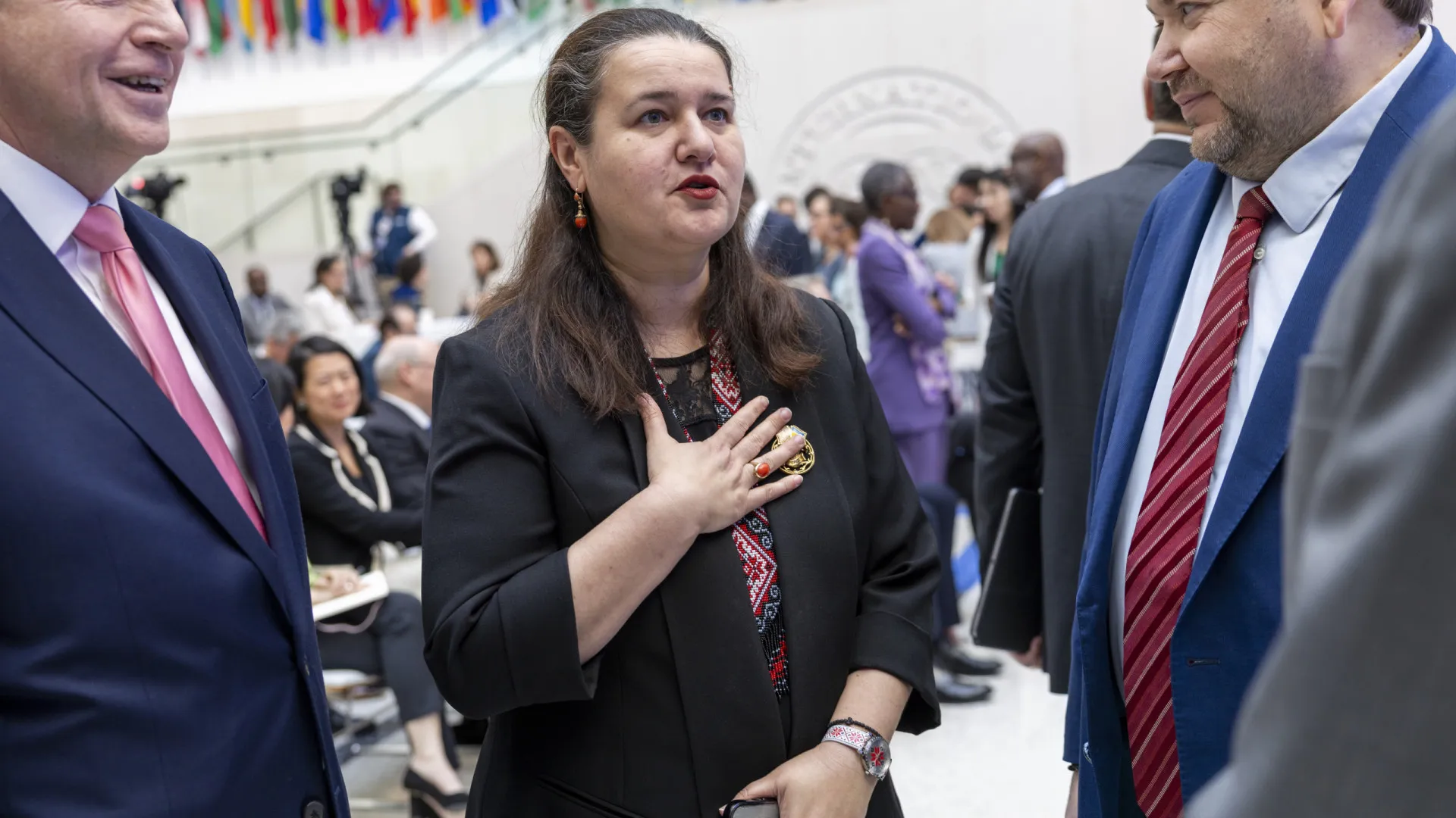 
                    Zelensky nomeia ex-ministra das Finanças como conselheira para reconstrução
                