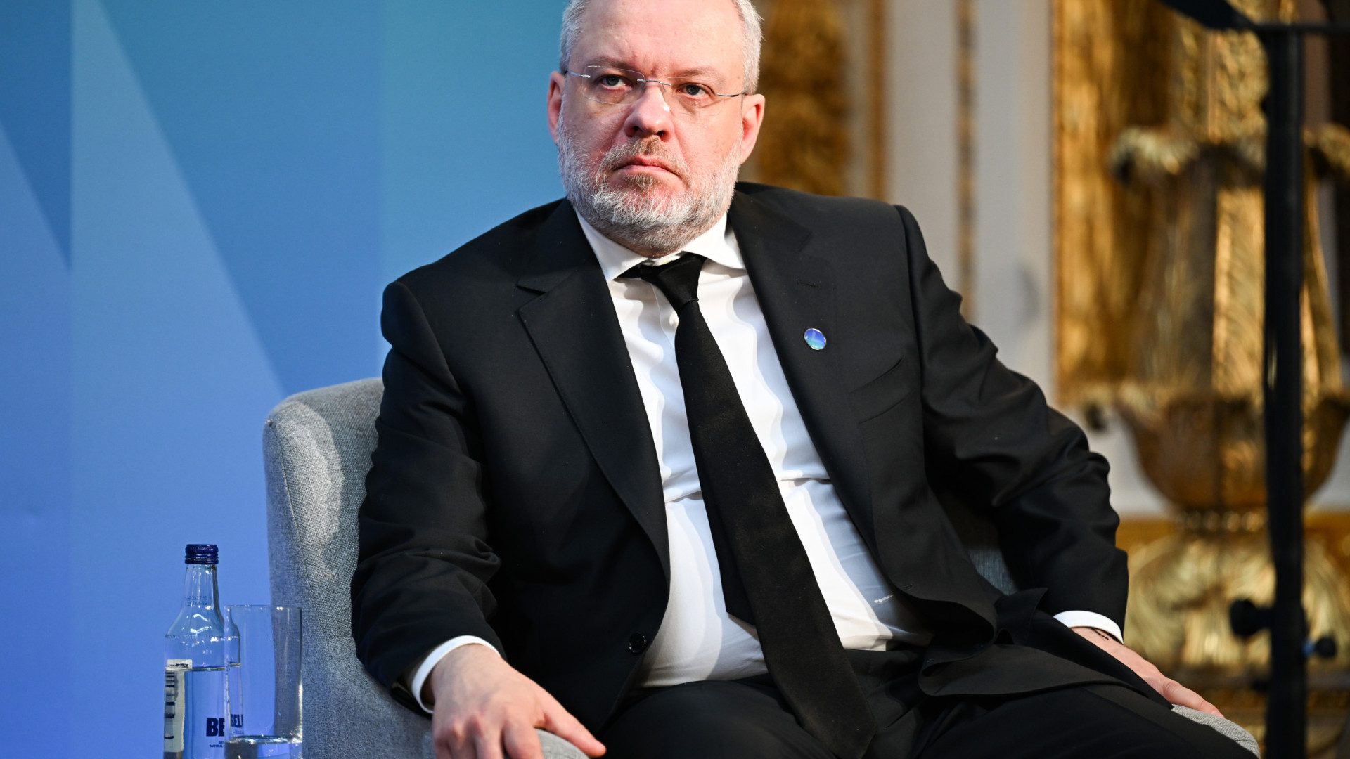 Central nuclear de Zaporíjia perde ligação à rede elétrica