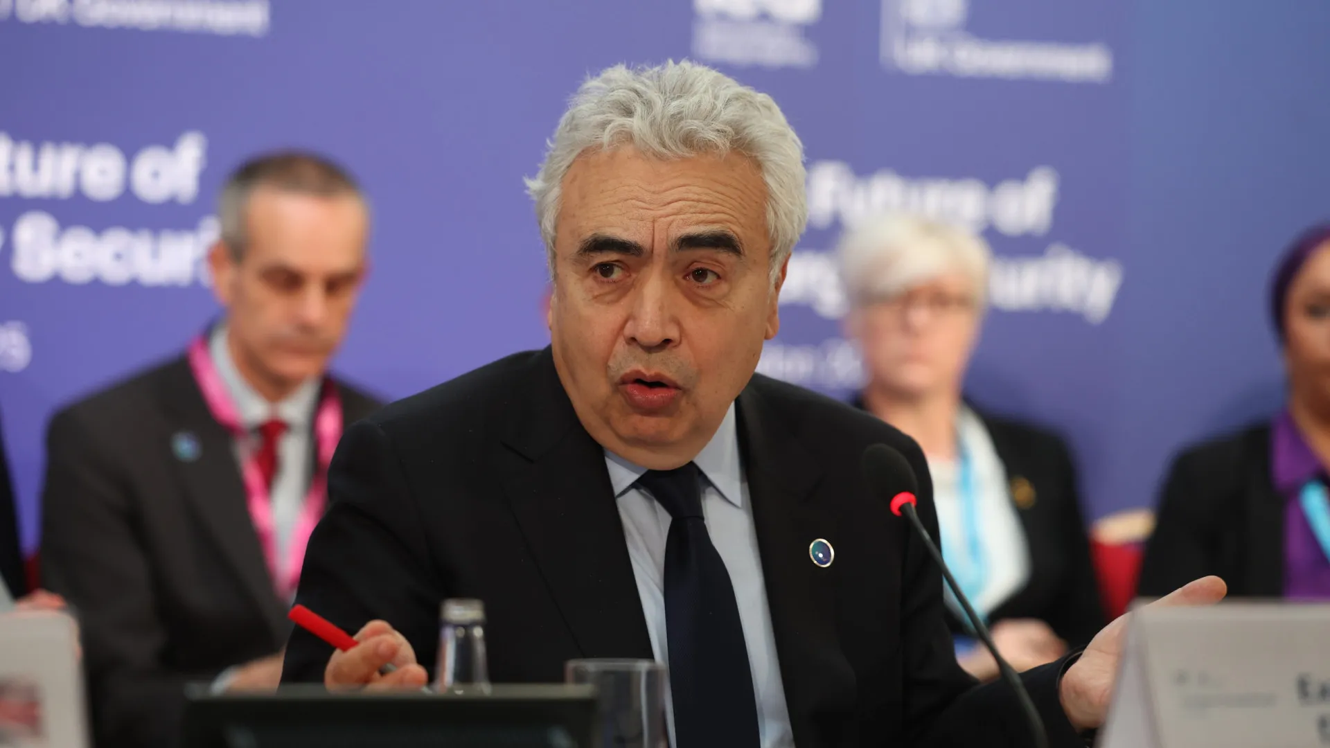 
                    Irão: Agência Internacional de Energia convoca reunião extraordinária
                