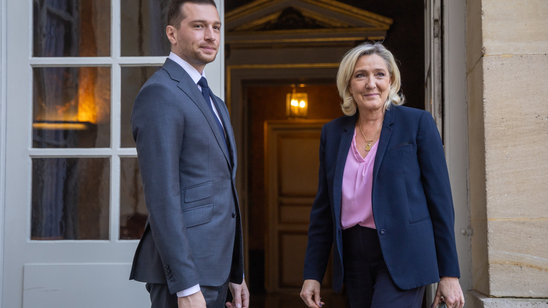 Le Pen assume que Bardella é candidato à Presidência se ficar impedida