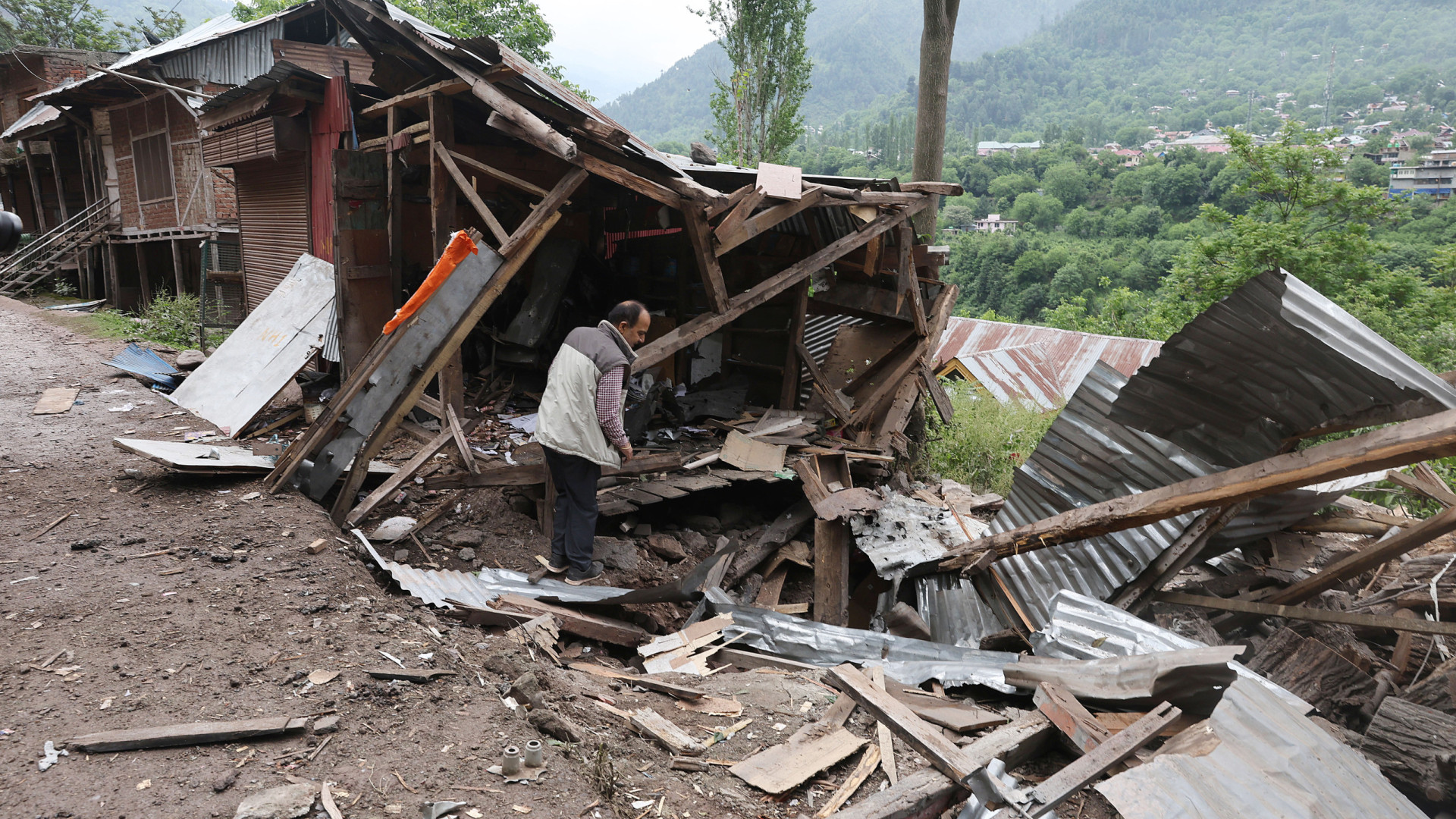 Cinco civis mortos na Caxemira paquistanesa por ataques indianos