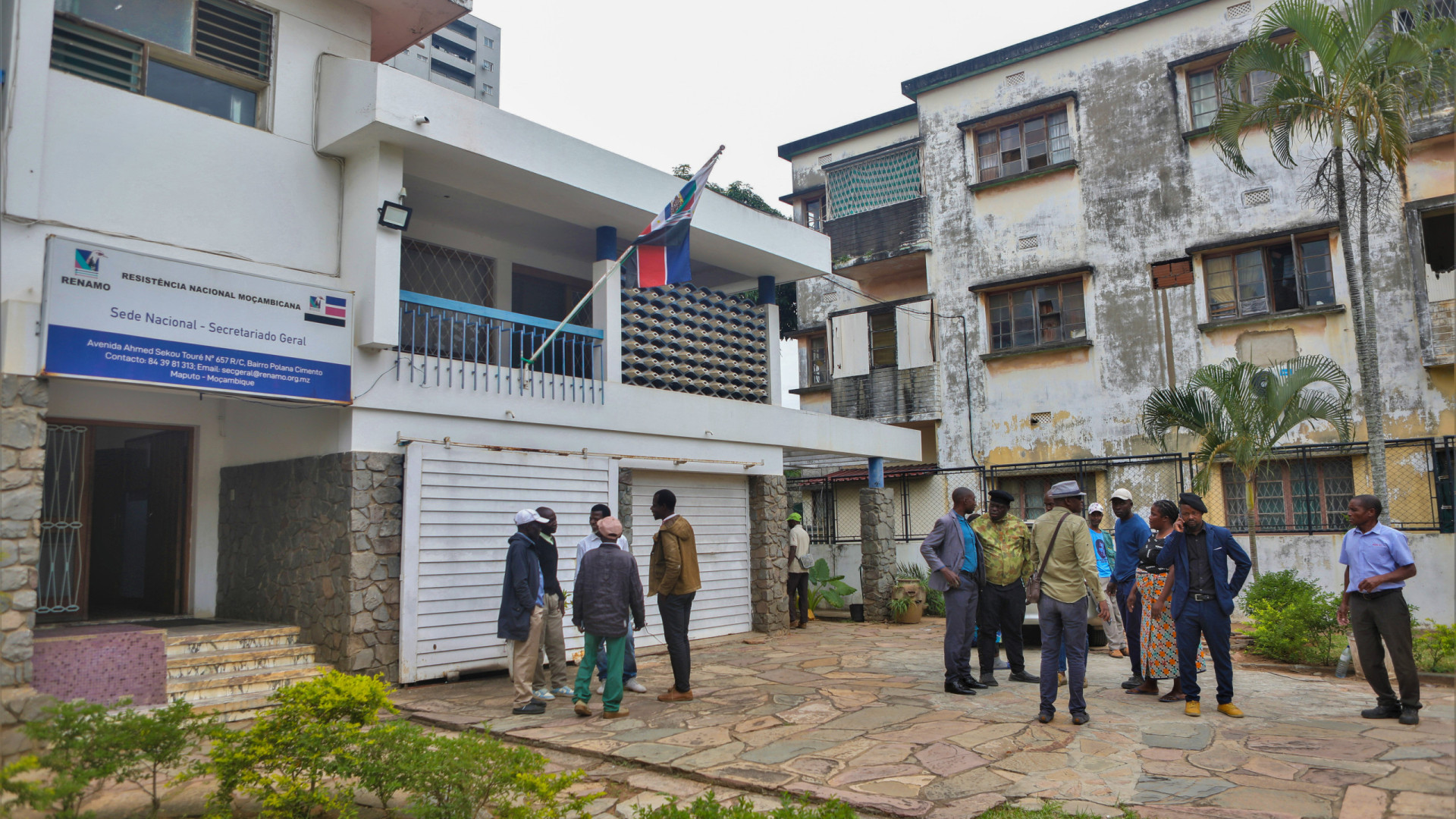 Ex-guerrilheiros da Renamo tomam gabinete do presidente e exigem demissão