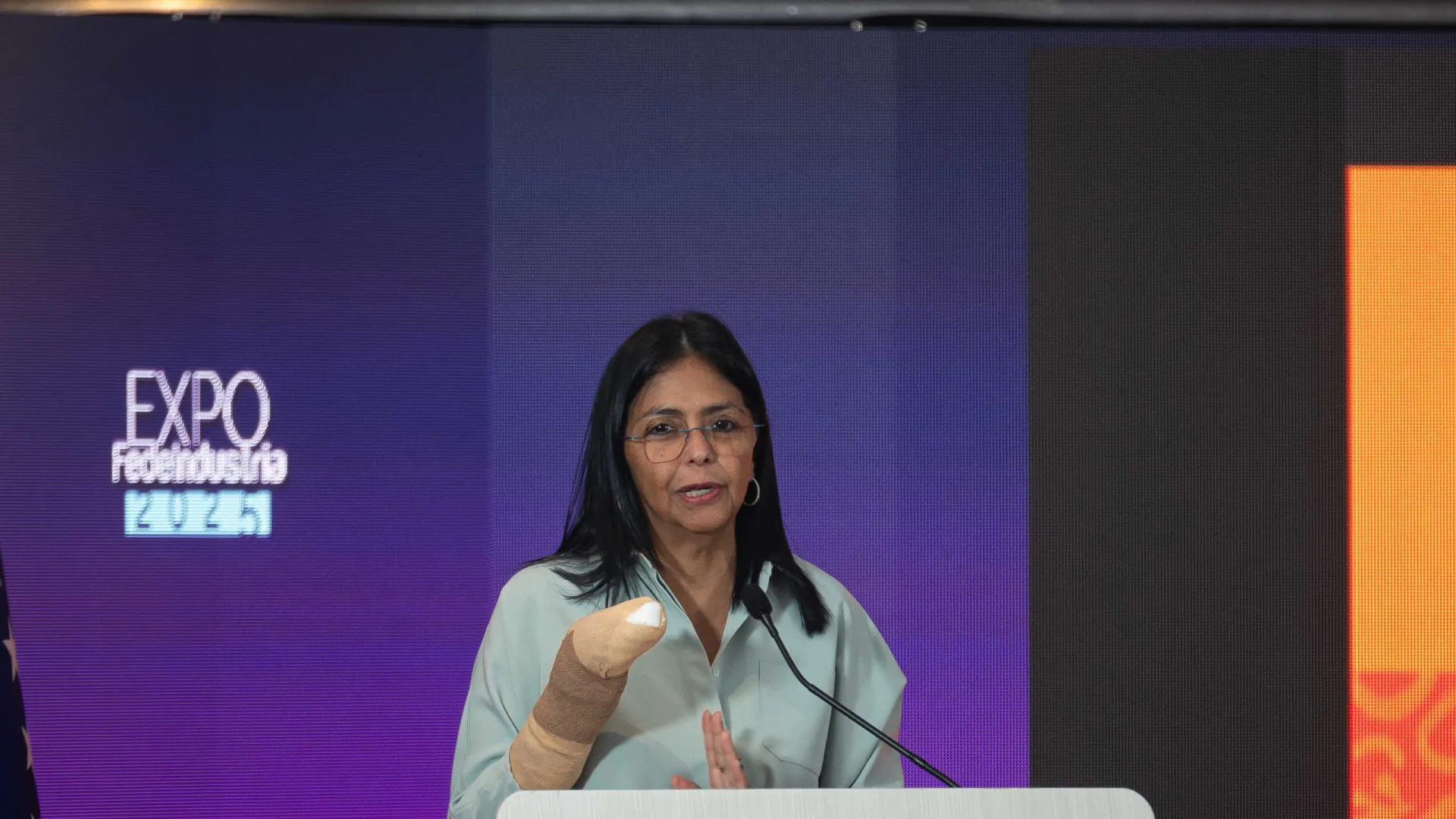
                    Caracas adverte que ataque à Venezuela será uma 