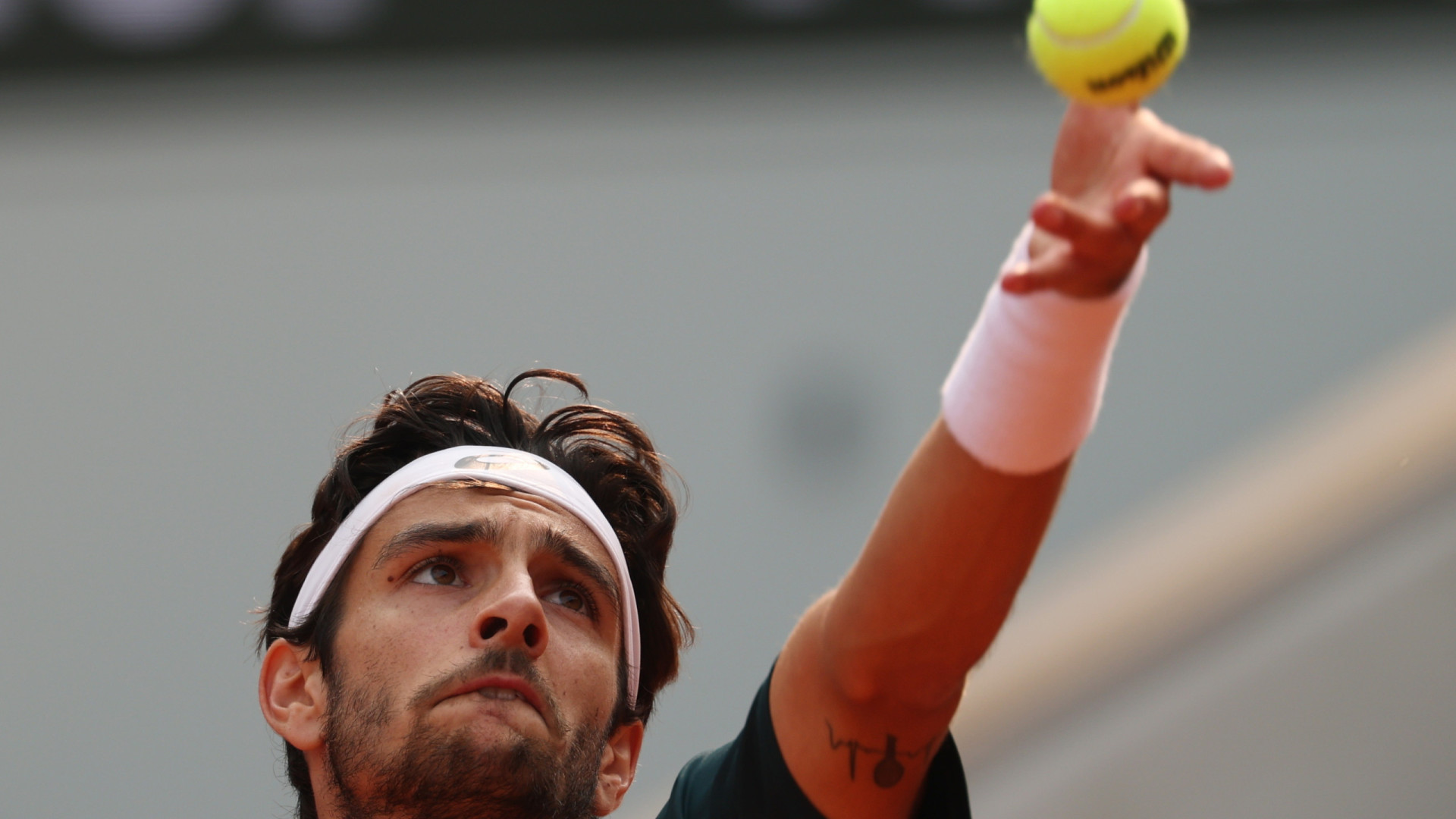 Lorenzo Musetti é o primeiro semifinalista masculino do Roland Garros