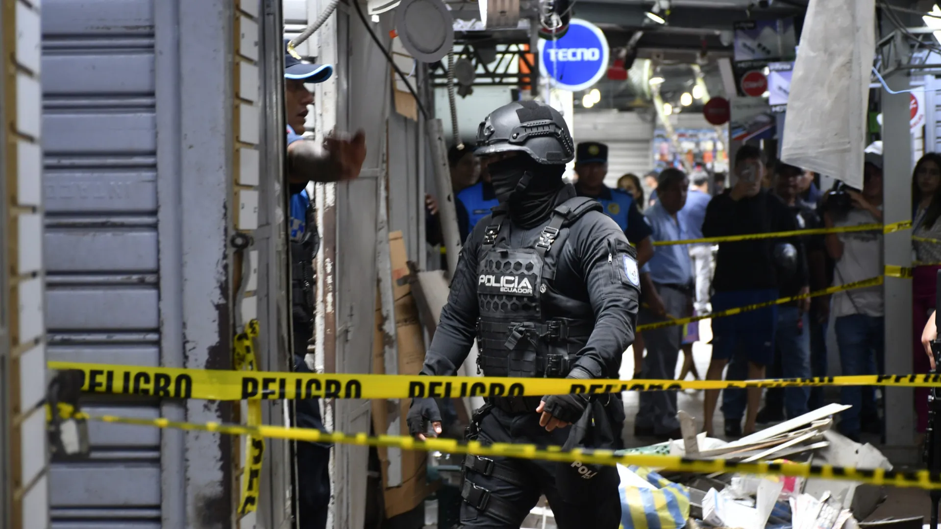 
                    Ataque armado em zona turística causa seis mortos no Equador
                