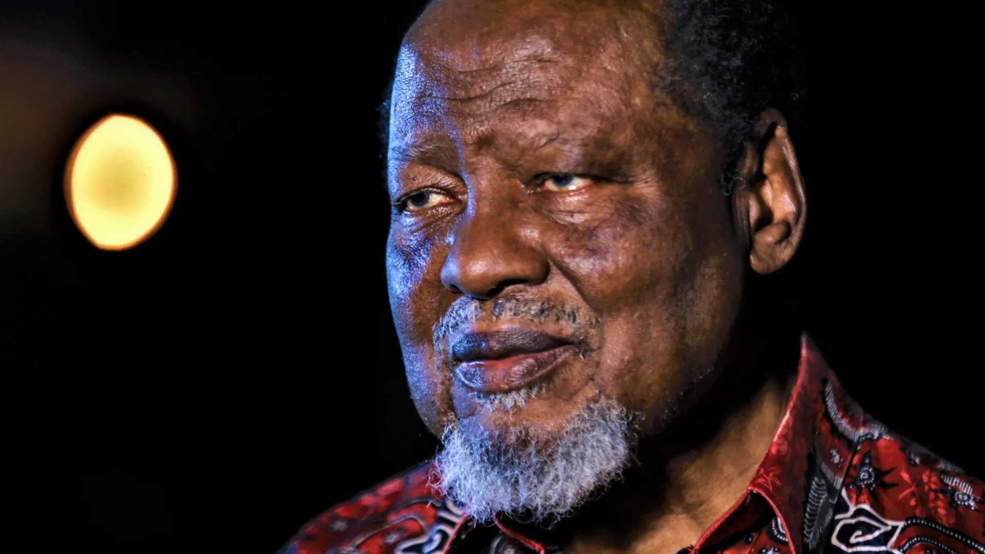 
                    Chissano diz que é preciso 