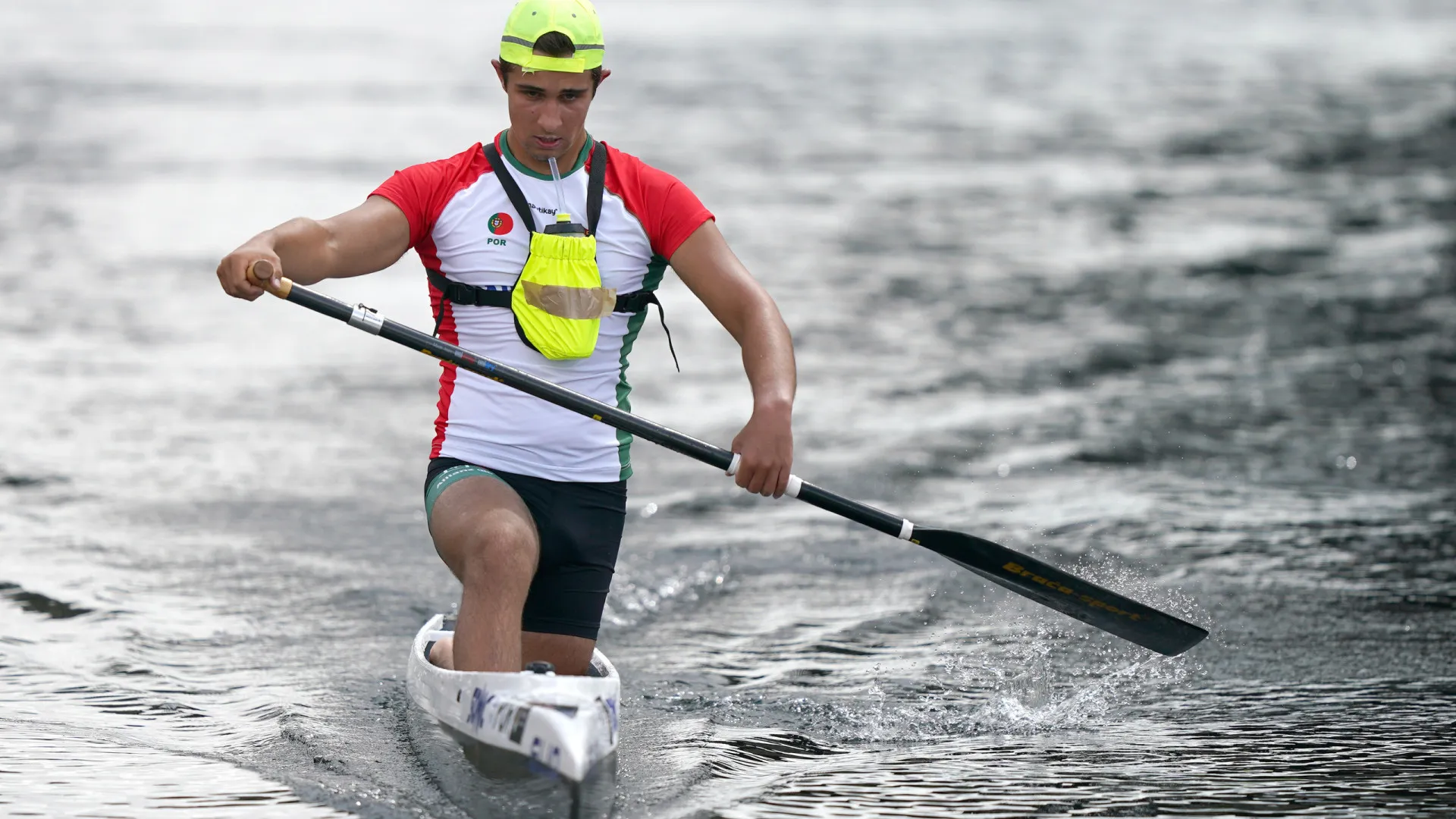 
                    Canoísta Leonardo Barbosa vice-campeão mundial júnior de maratonas
                