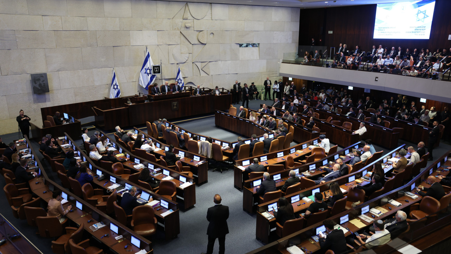 Oposição falha em tentativa de dissolver parlamento de Israel