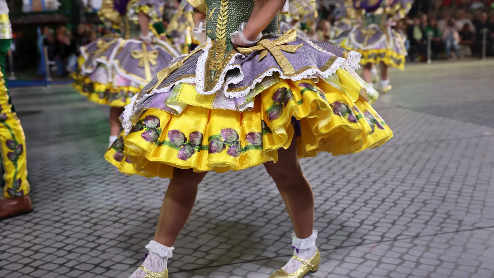 
                    Câmara de Lisboa aprova 880 mil euros para apoio às Marchas Populares
                