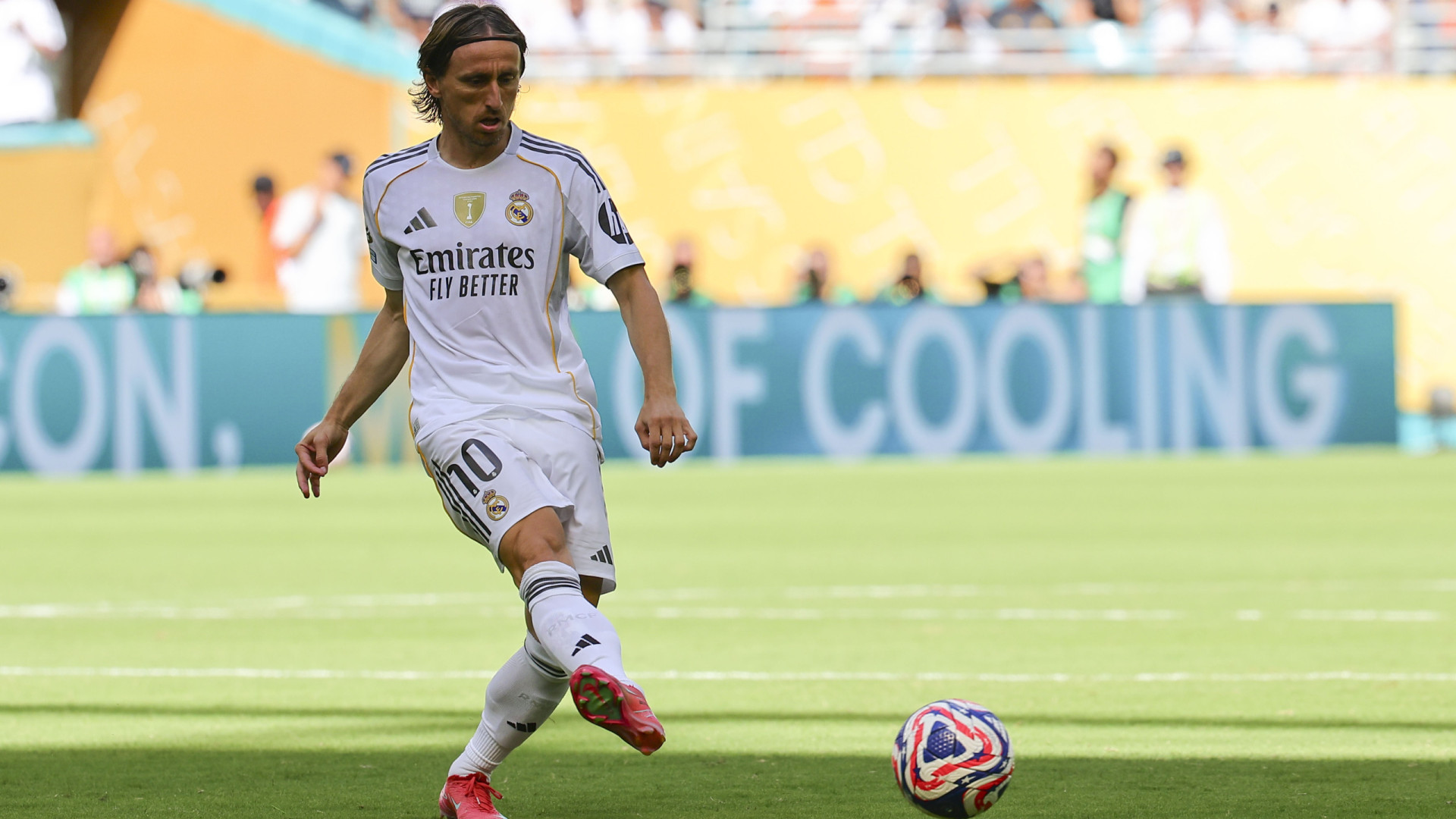 Diretor do AC Milan confirma chegada de Luka Modric: “Está fechado”