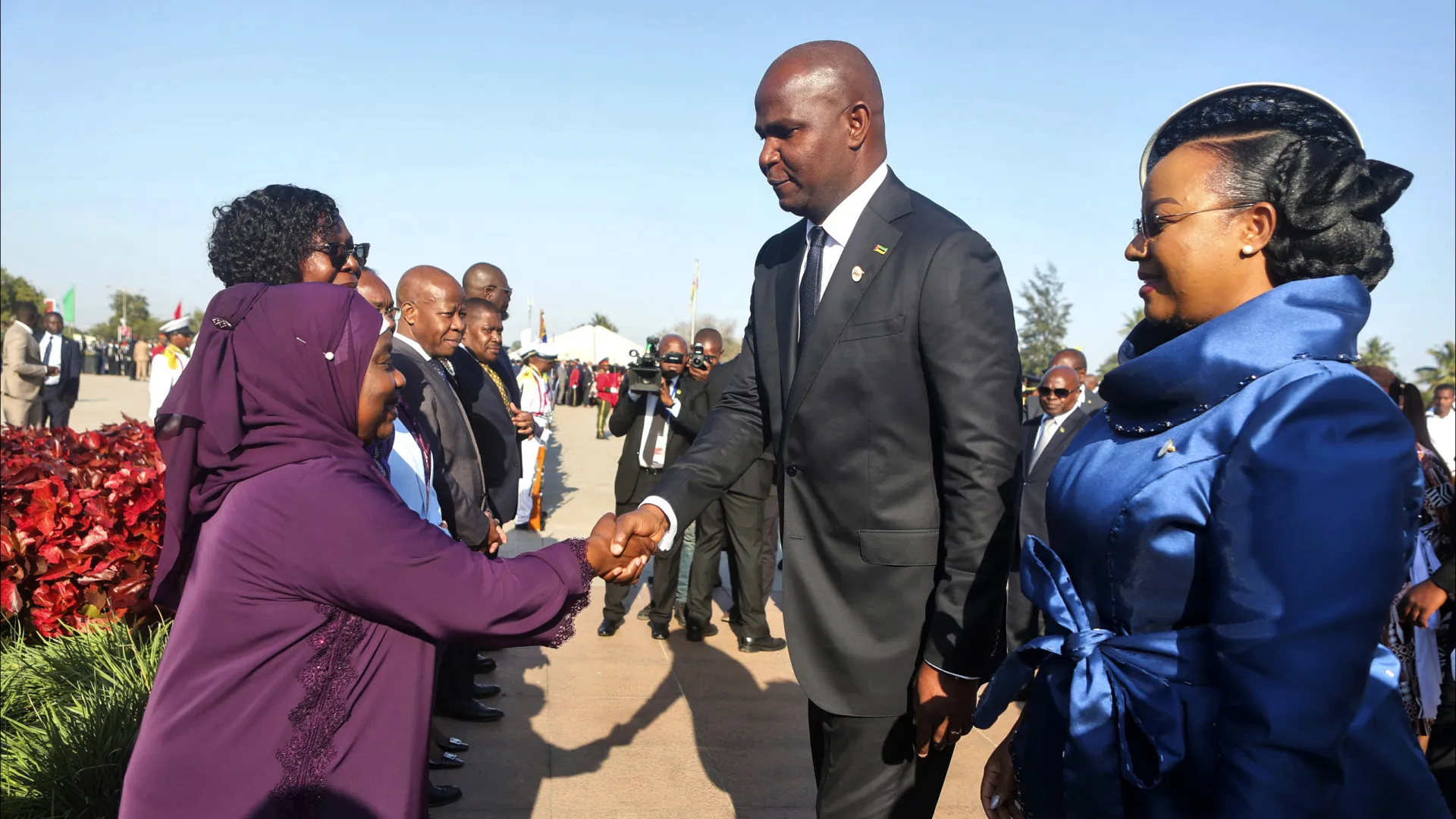 
                    PR moçambicano desafia maior universidade do país a liderar ética da IA
                