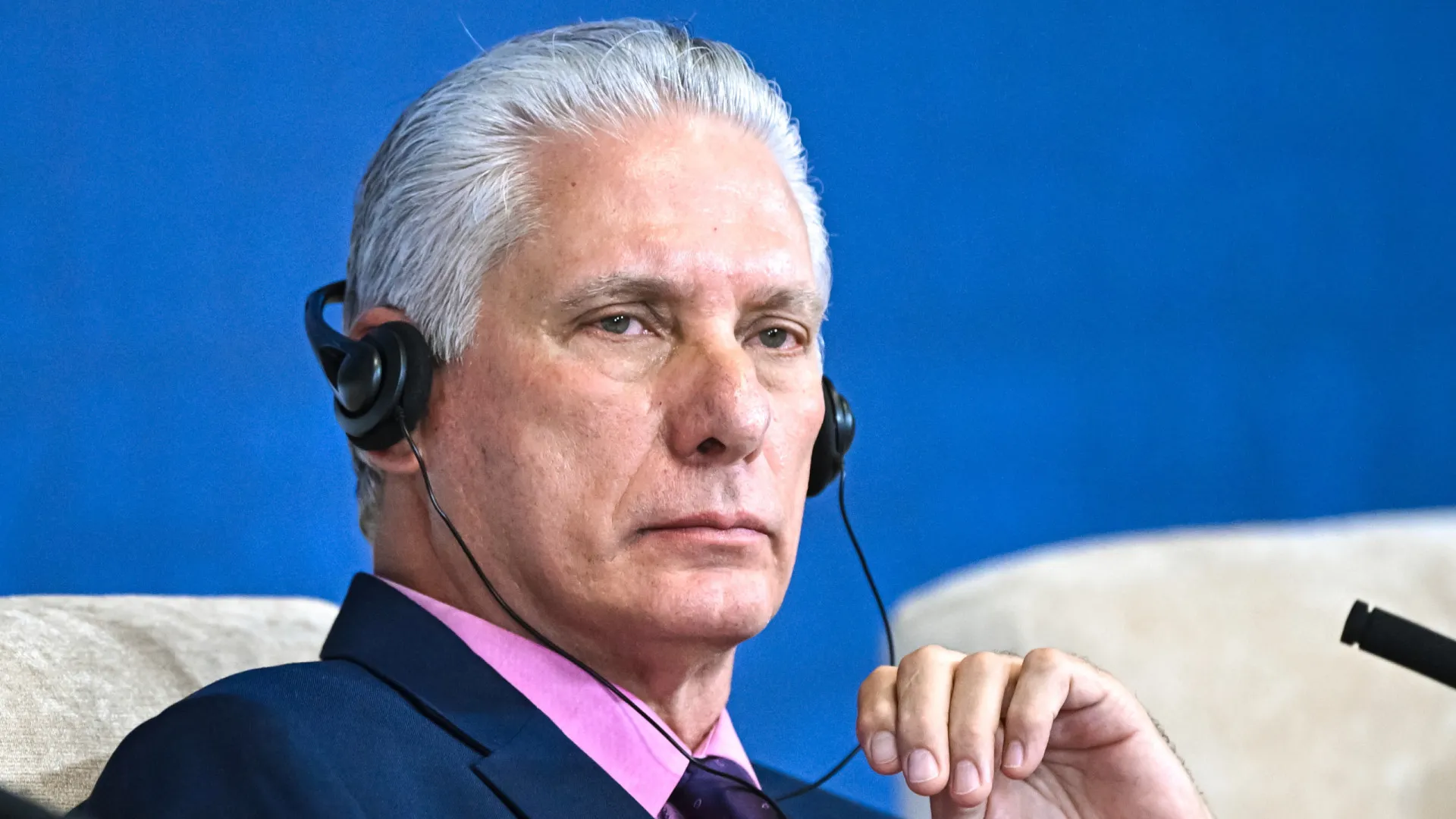 Presidente de Cuba pede respeito por medidas para evitar mortes e danos