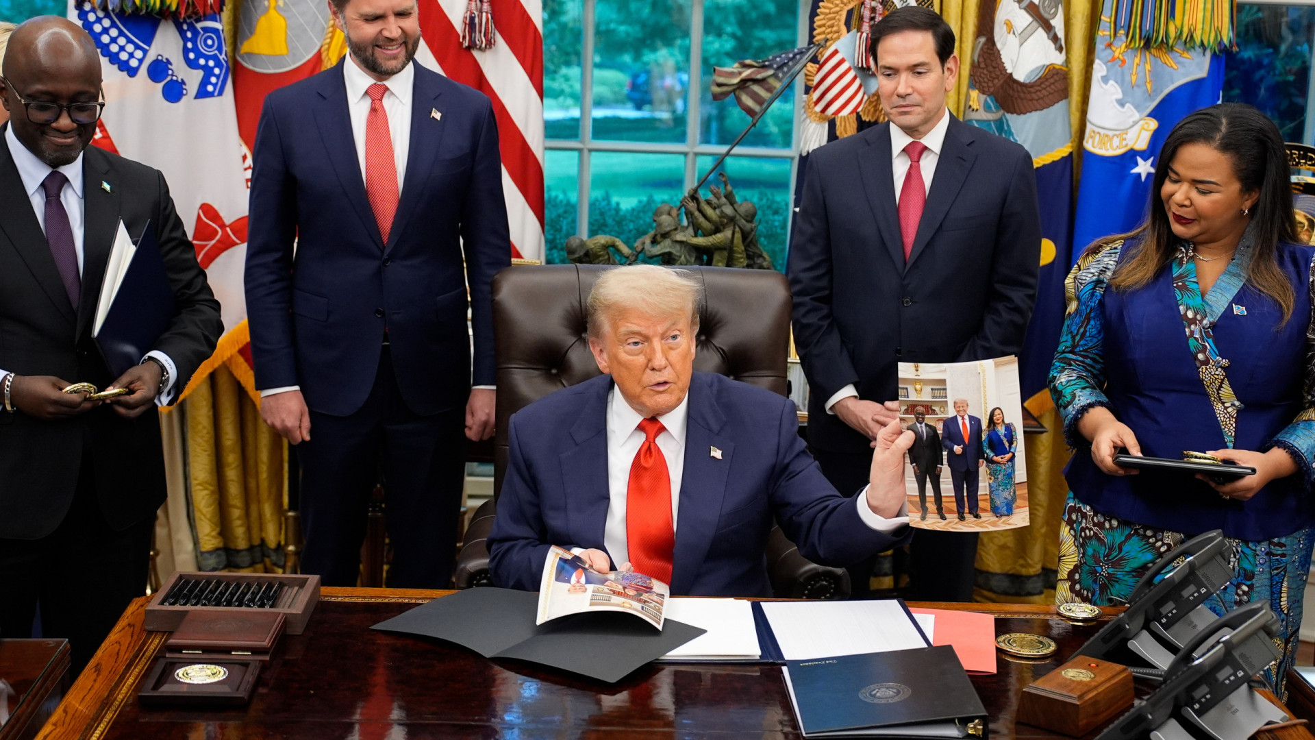 Trump processa Los Angeles por não aplicar políticas de imigração