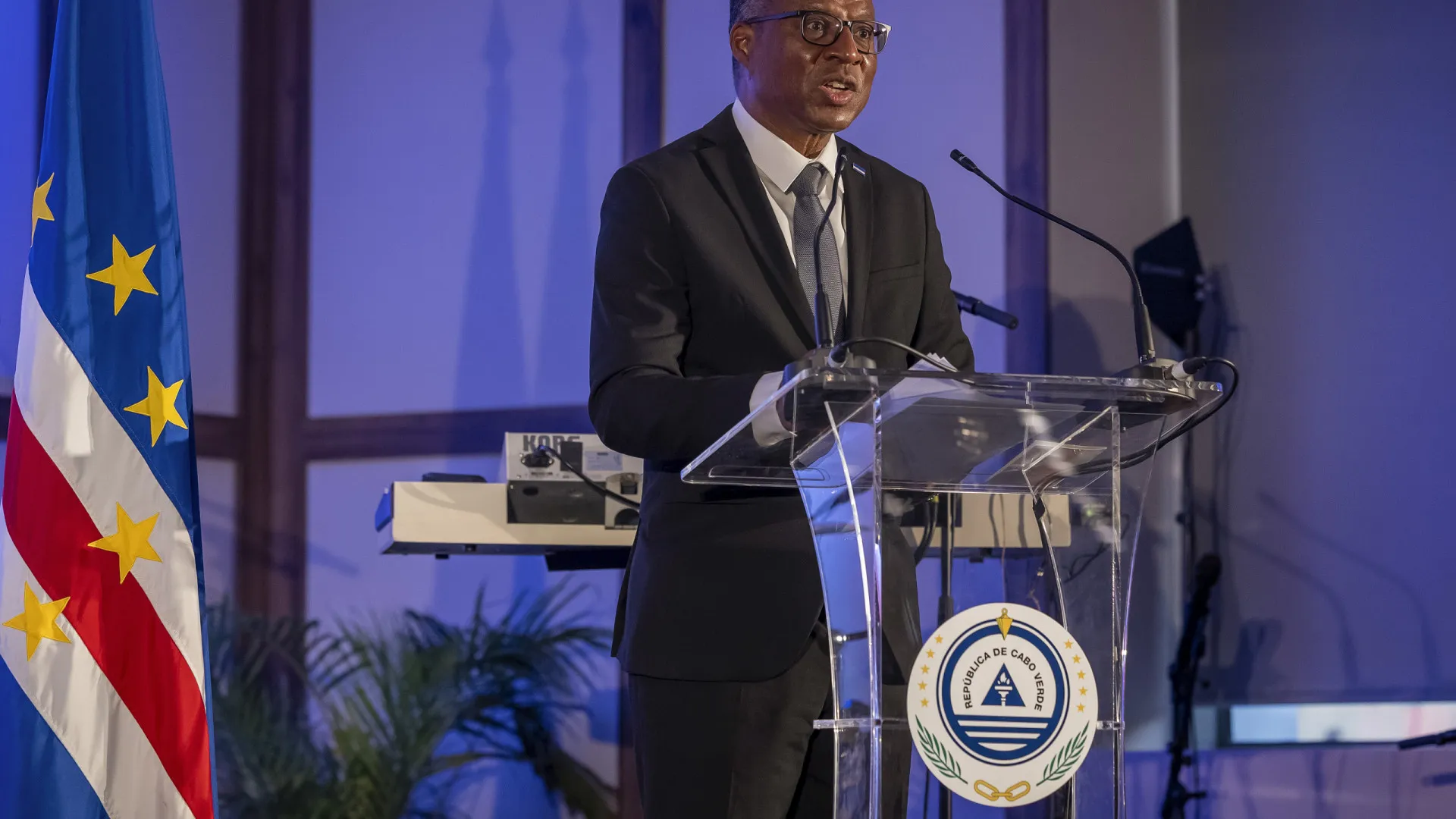 Cabo Verde promete estabilizar eletricidade (respondendo a críticas)