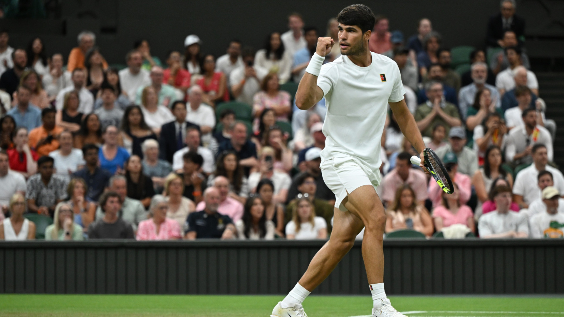 Bicampeão Carlos Alcaraz nos quartos de final de Wimbledon