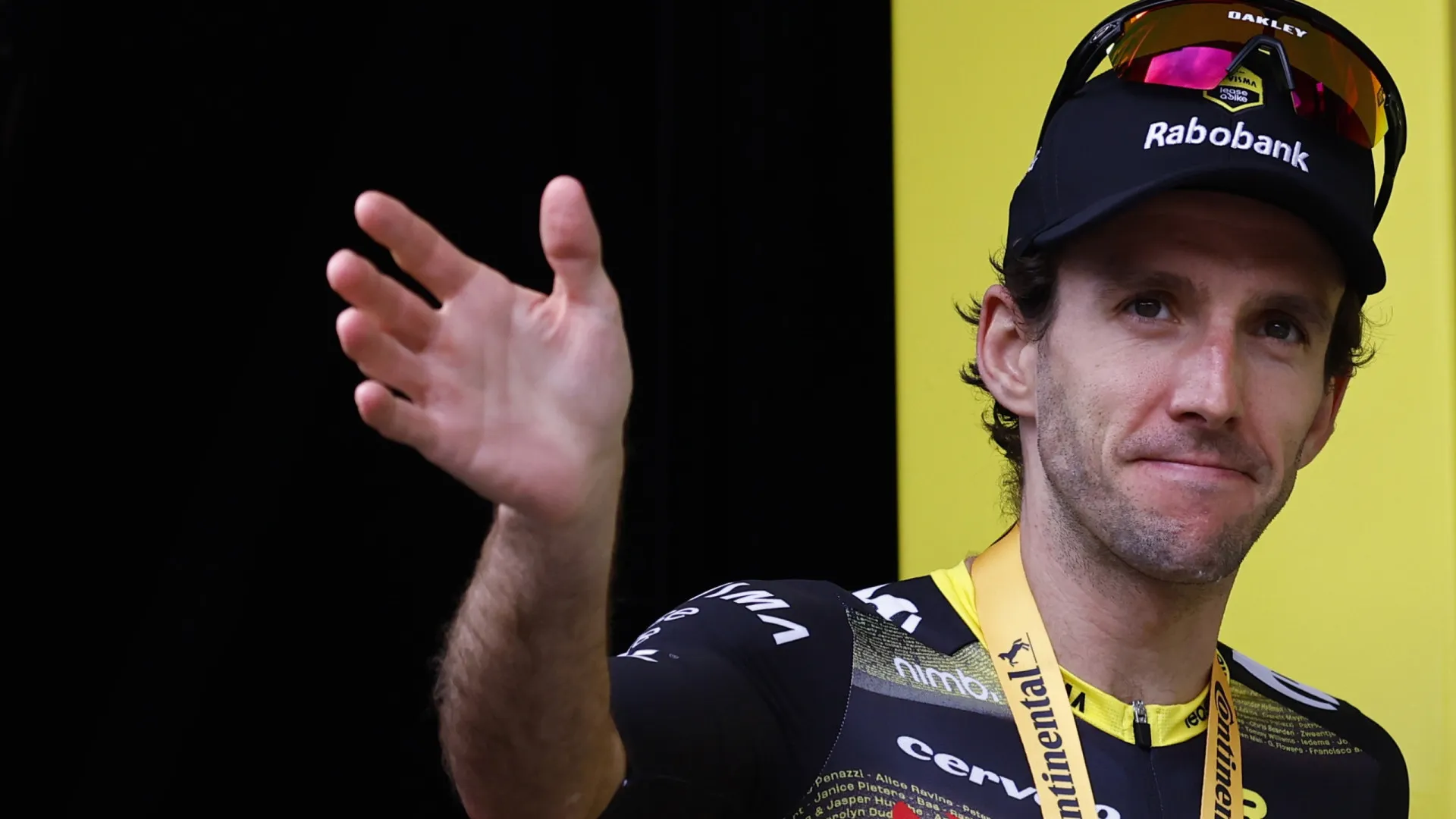 
                    Simon Yates termina inesperadamente a carreira aos 33 anos
                