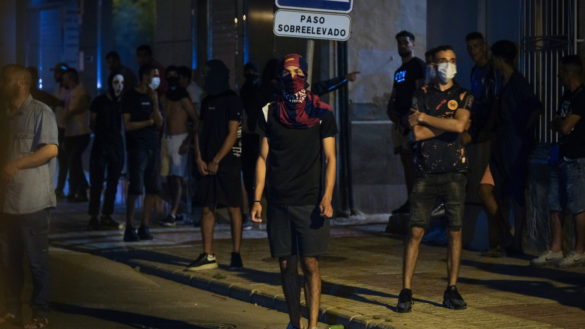 Polícia espanhola impede manifestação extremista em Torre Pacheco
