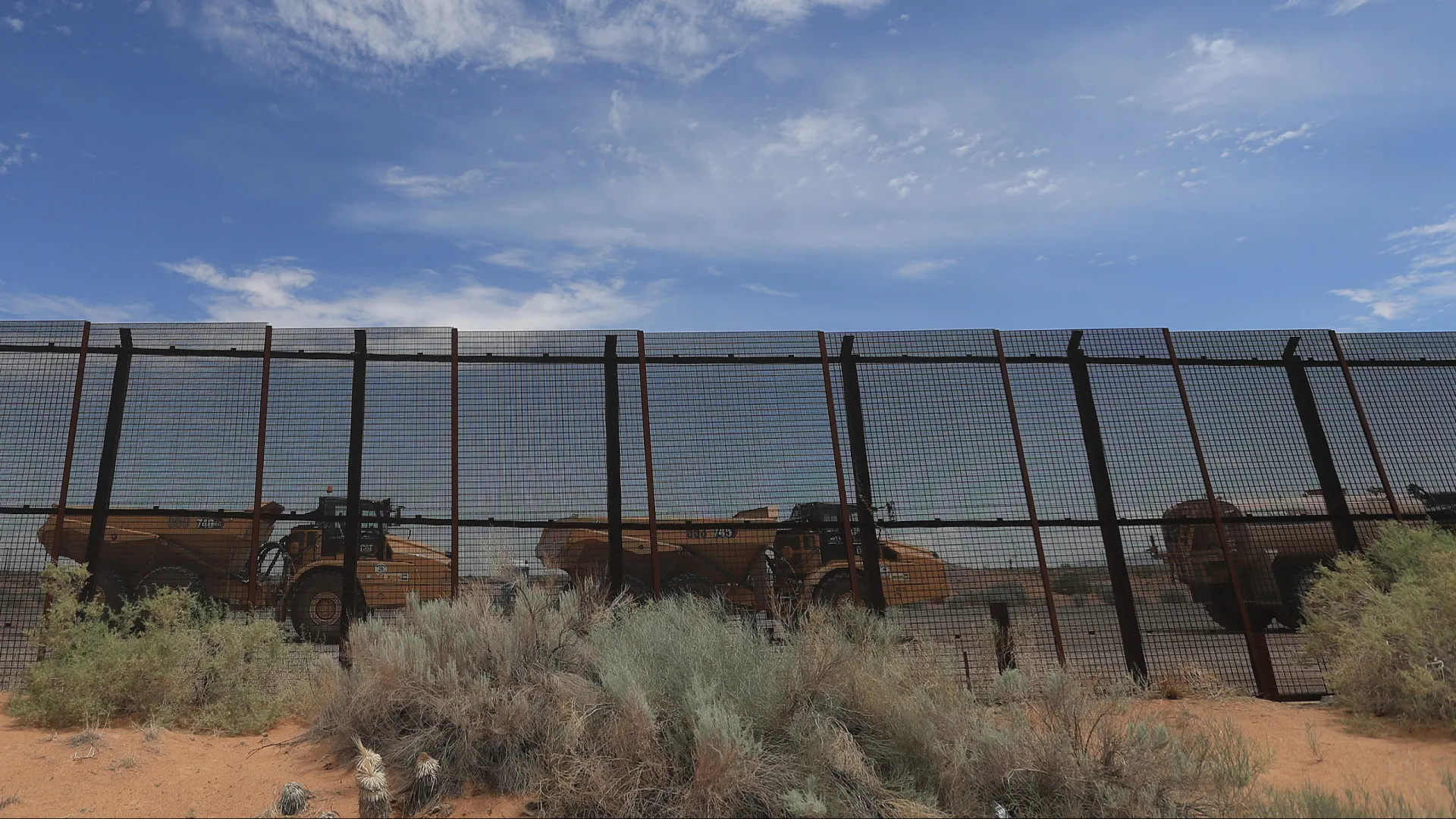 Ativistas dizem que EUA tornaram mais hostil muro fronteiriço com México